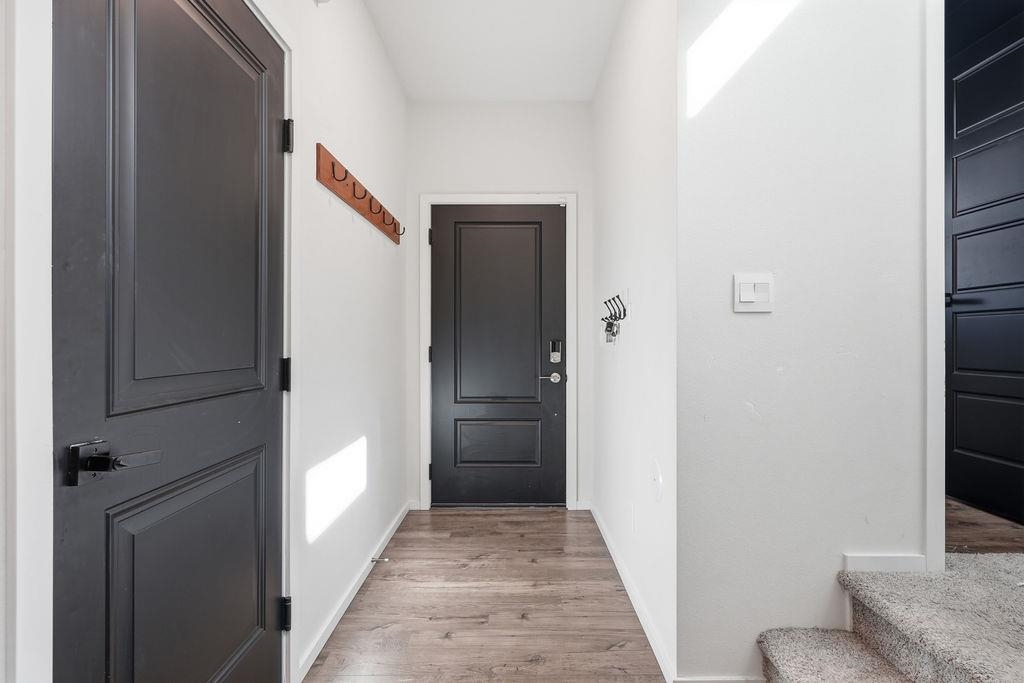 8511 W Silver St - Photo 3