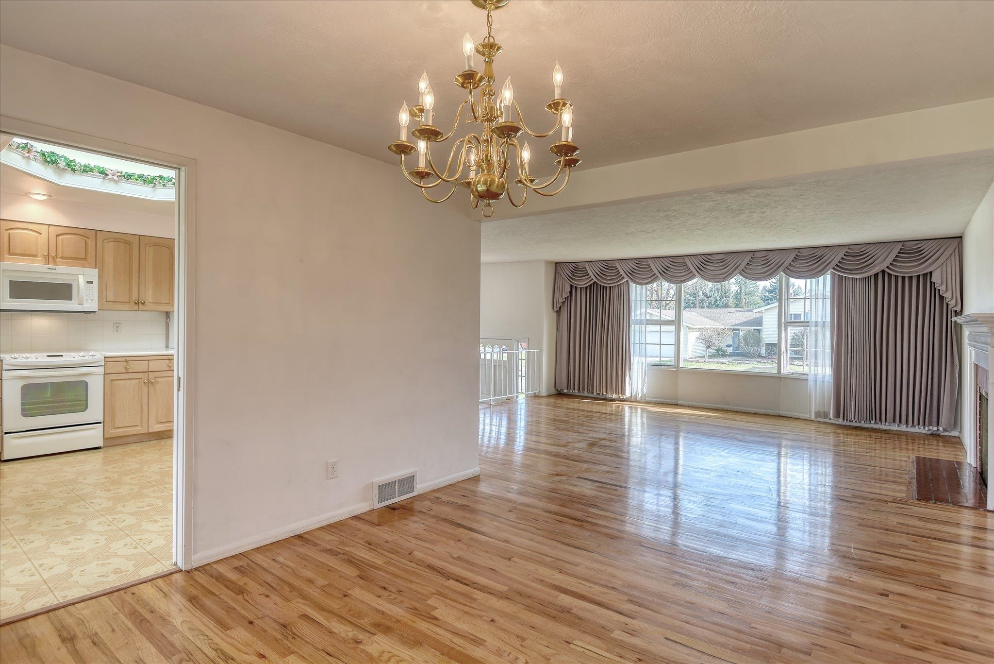 2016 W Courtland Ave - Photo 12