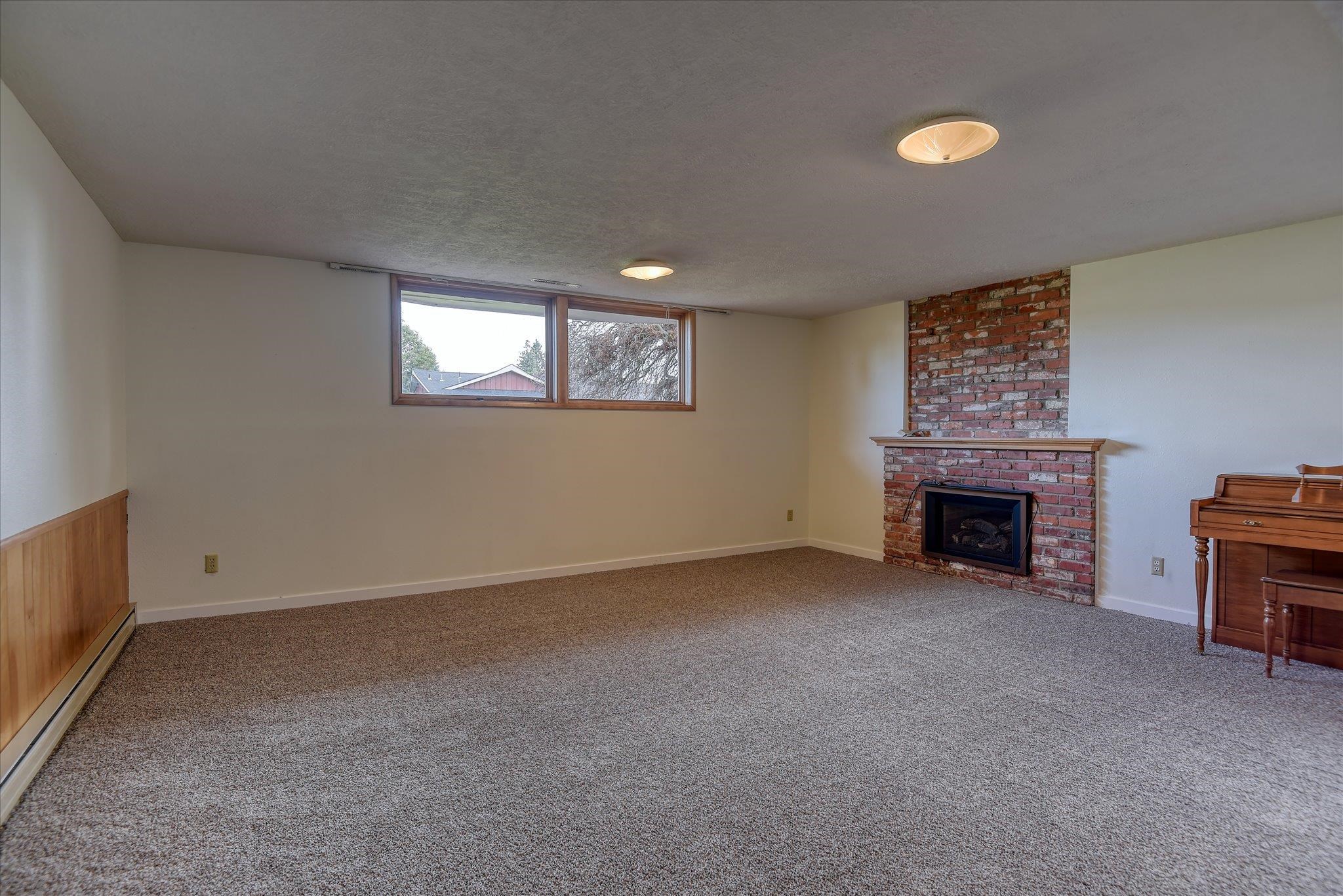 2016 W Courtland Ave - Photo 28