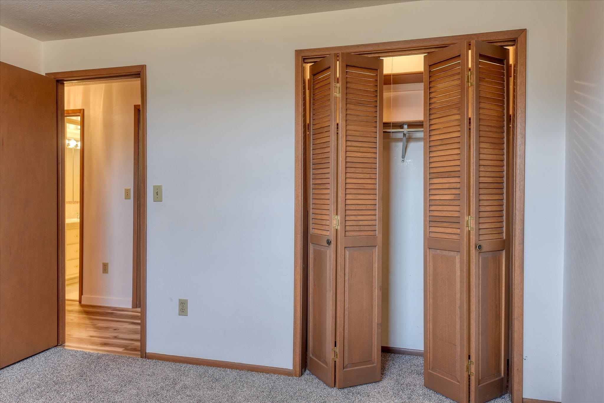 2016 W Courtland Ave - Photo 32