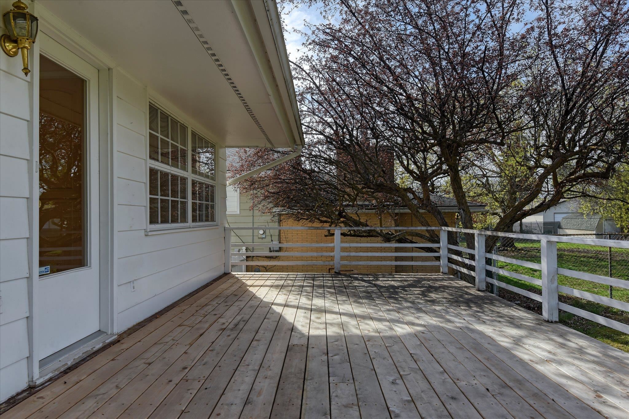 2016 W Courtland Ave - Photo 37