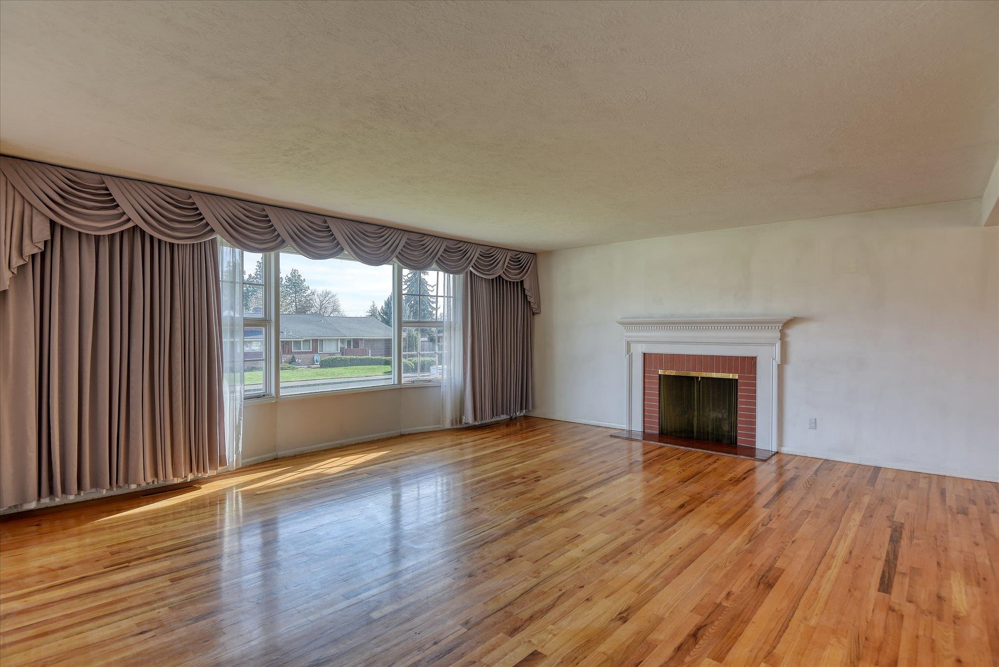 2016 W Courtland Ave - Photo 7