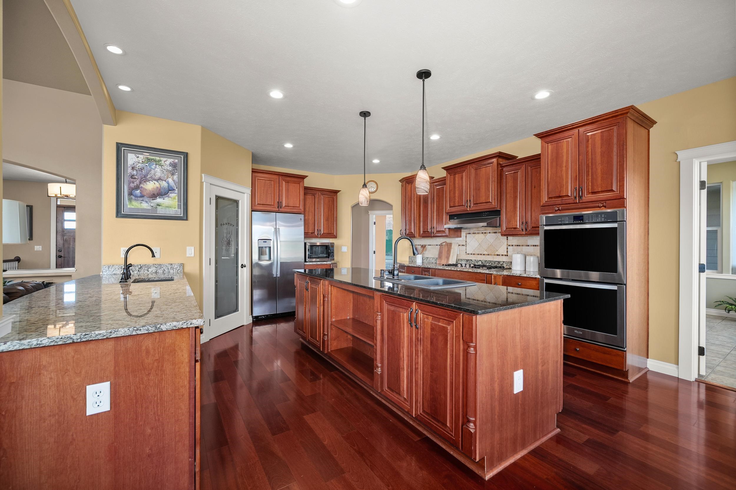 10311 E Peone Landing Ln - Photo 18