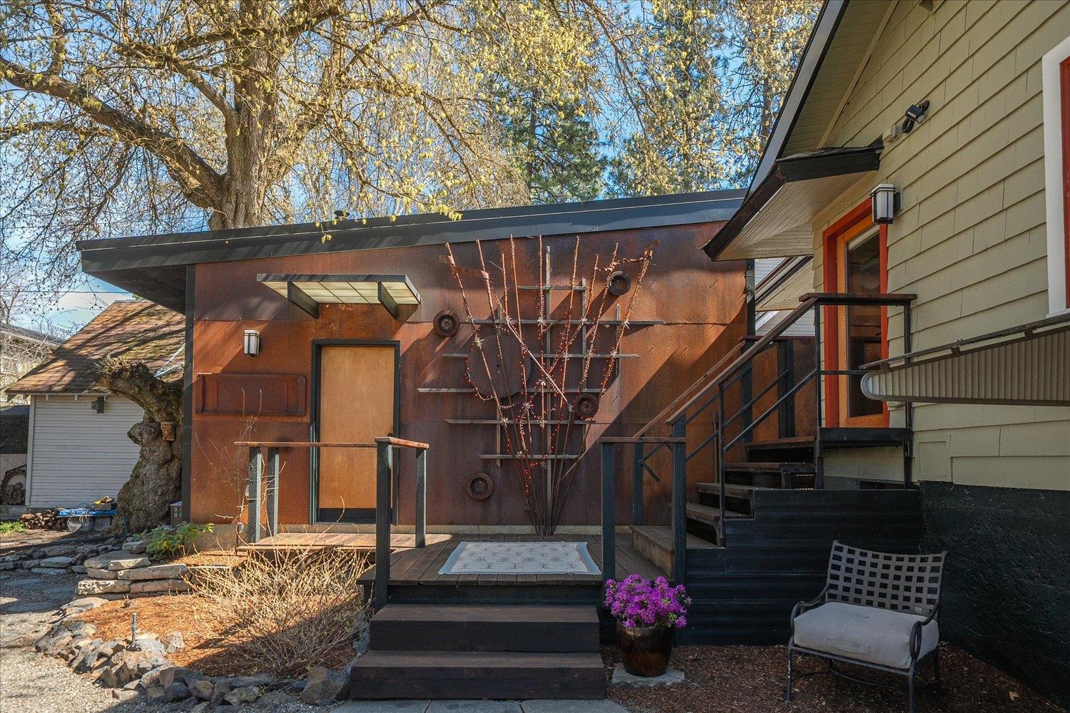 623 E 19TH Ave - Photo 21