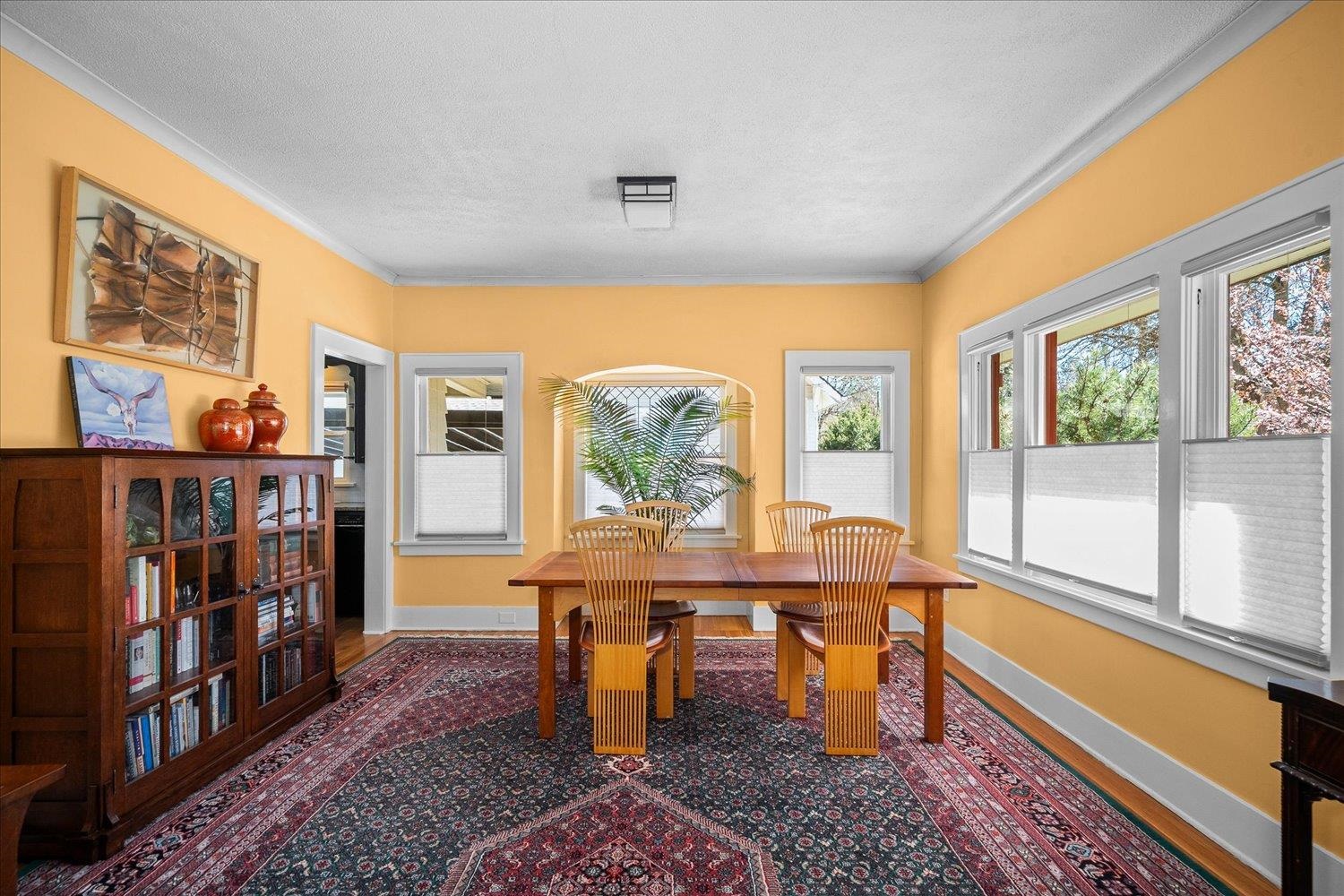 623 E 19TH Ave - Photo 4