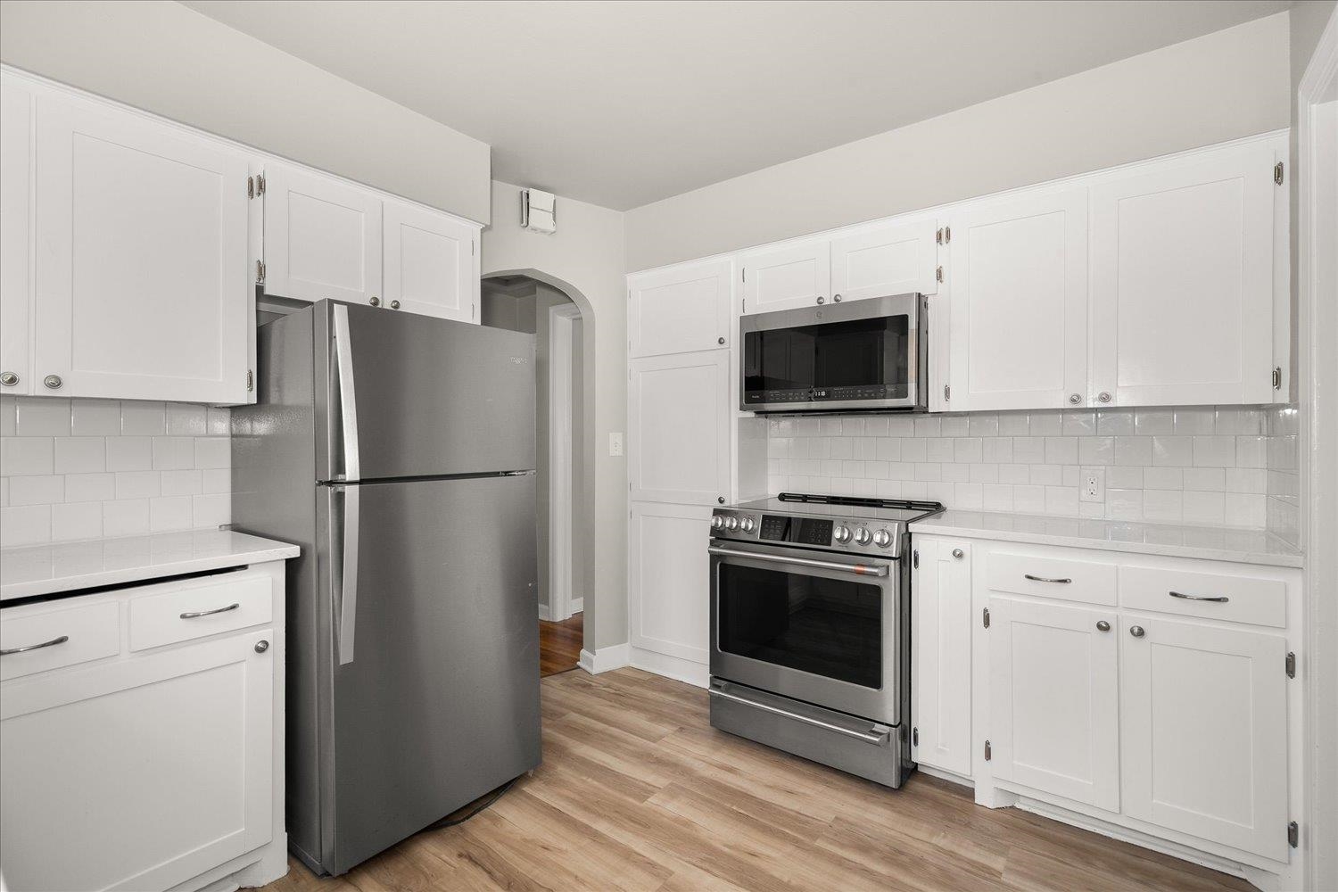 2615 W Walton Ave - Photo 13
