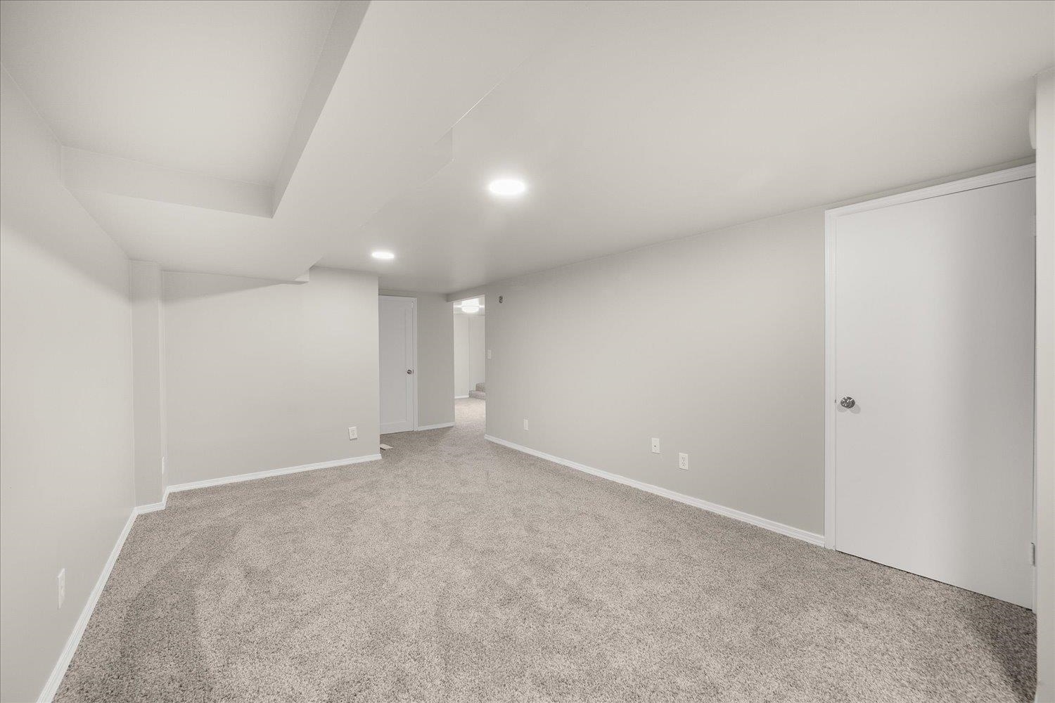 2615 W Walton Ave - Photo 21