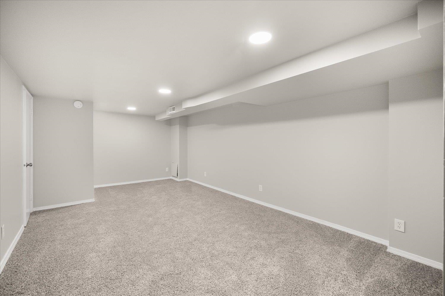 2615 W Walton Ave - Photo 22