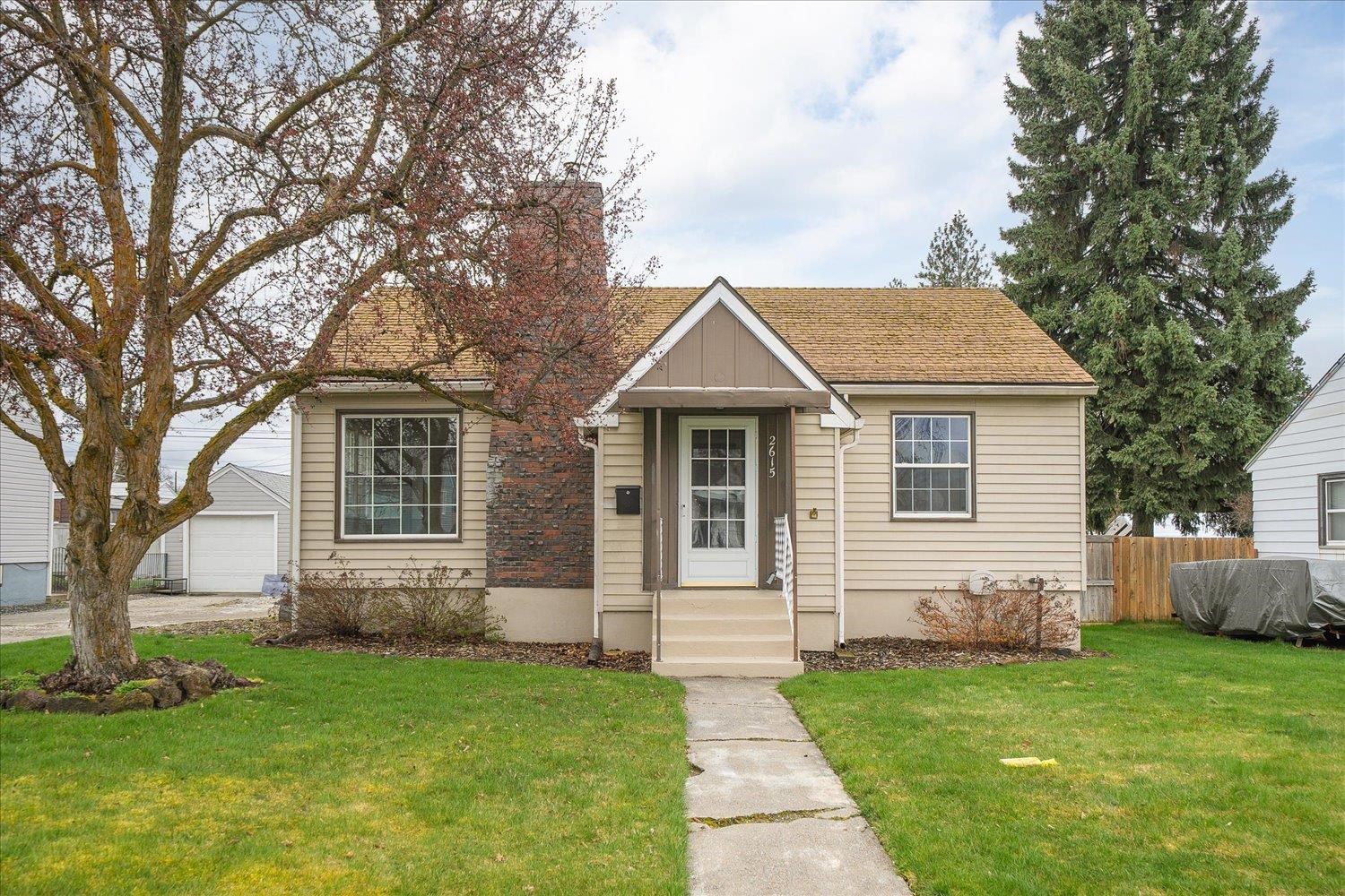 2615 W Walton Ave - Photo 4