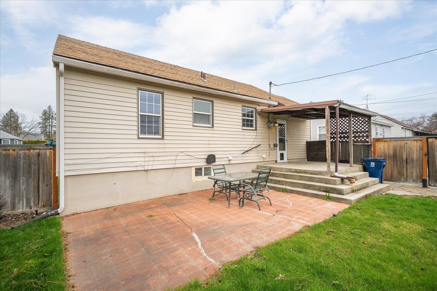 2615 W Walton Ave - Photo 31