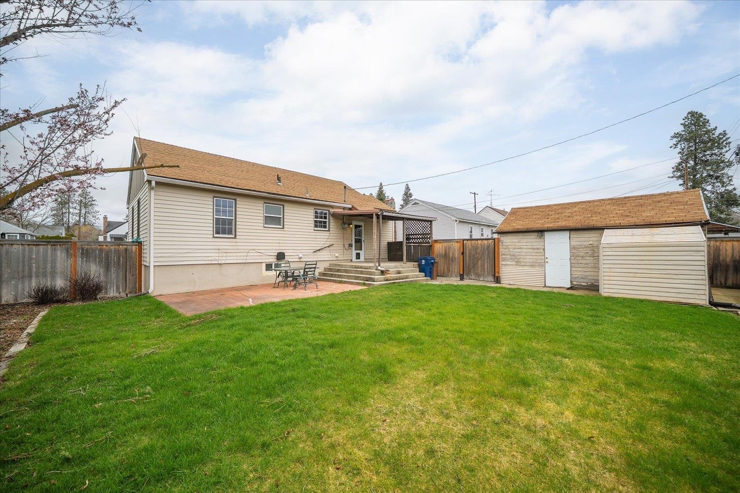 2615 W Walton Ave - Photo 33