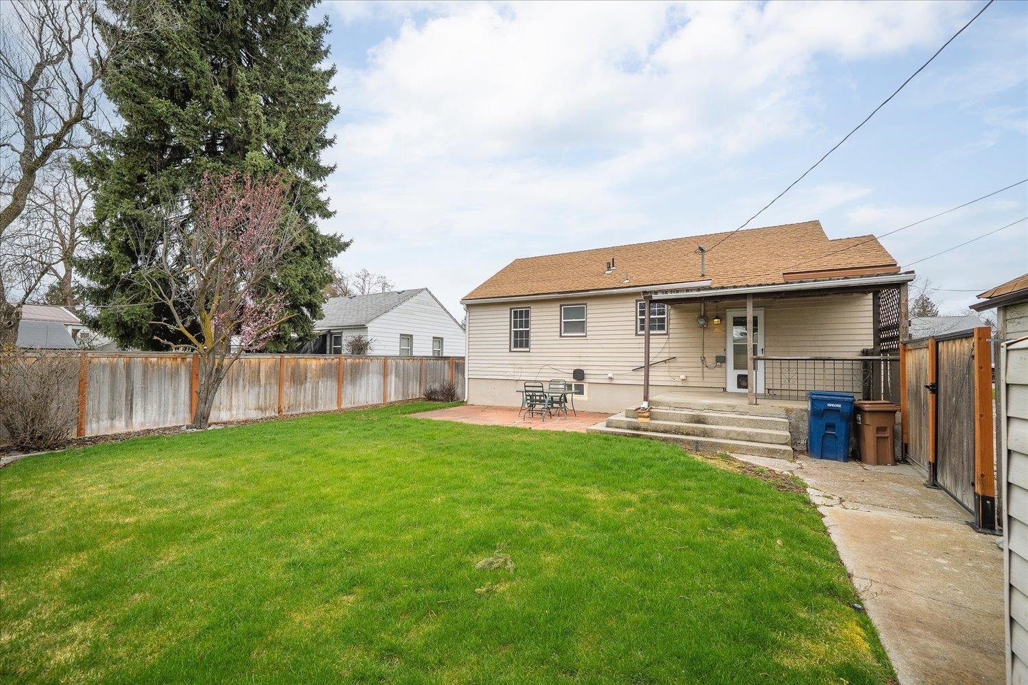 2615 W Walton Ave - Photo 35