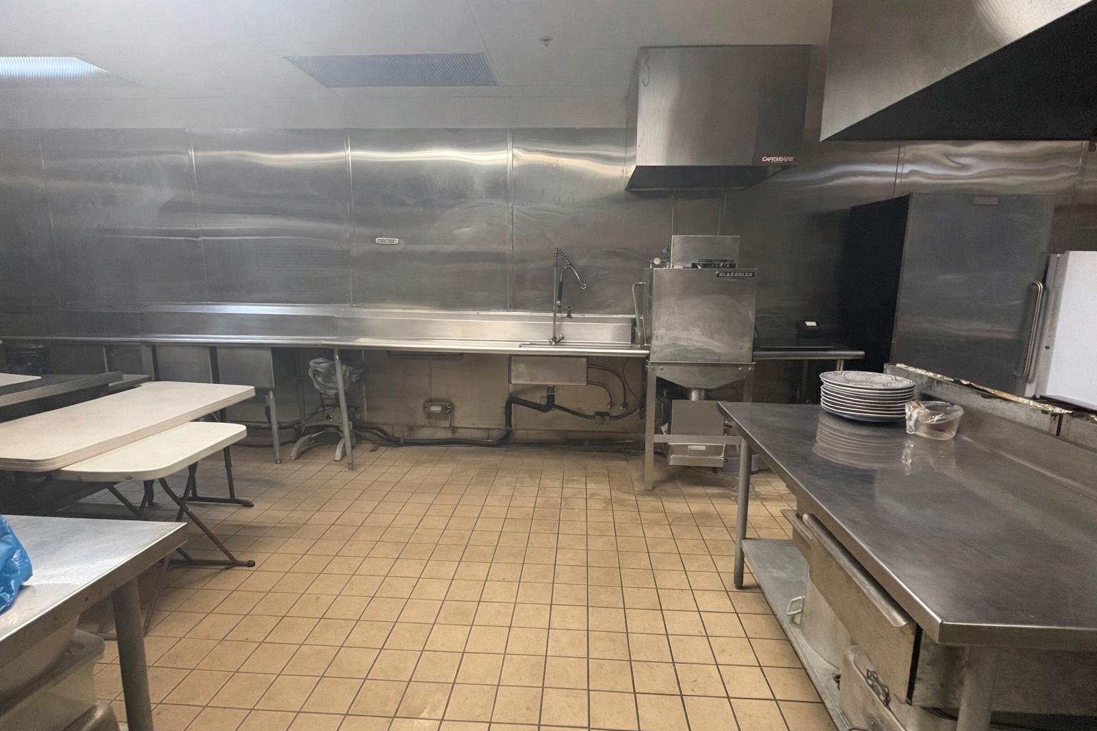 1227 N Division St - Photo 3