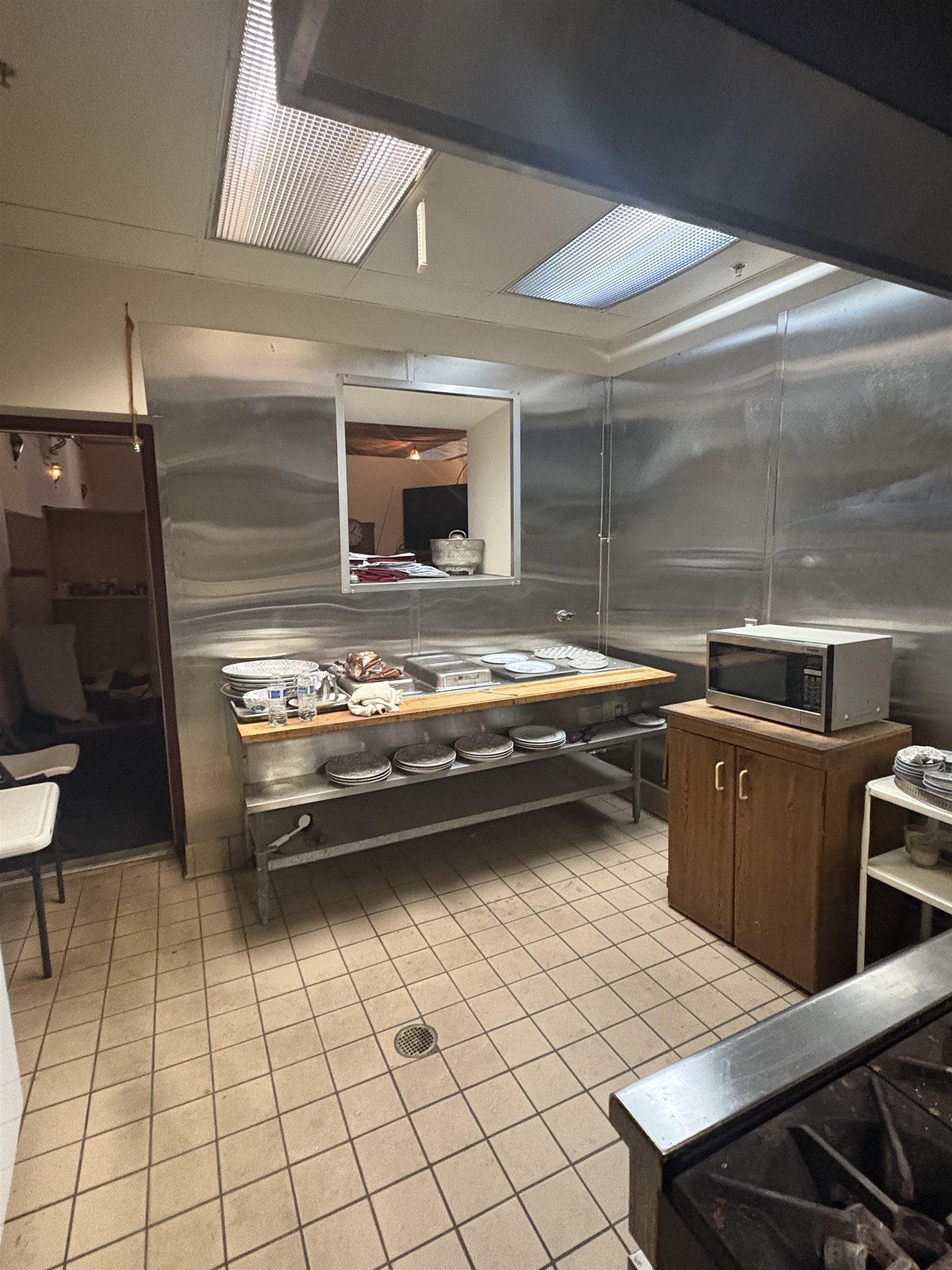 1227 N Division St - Photo 6