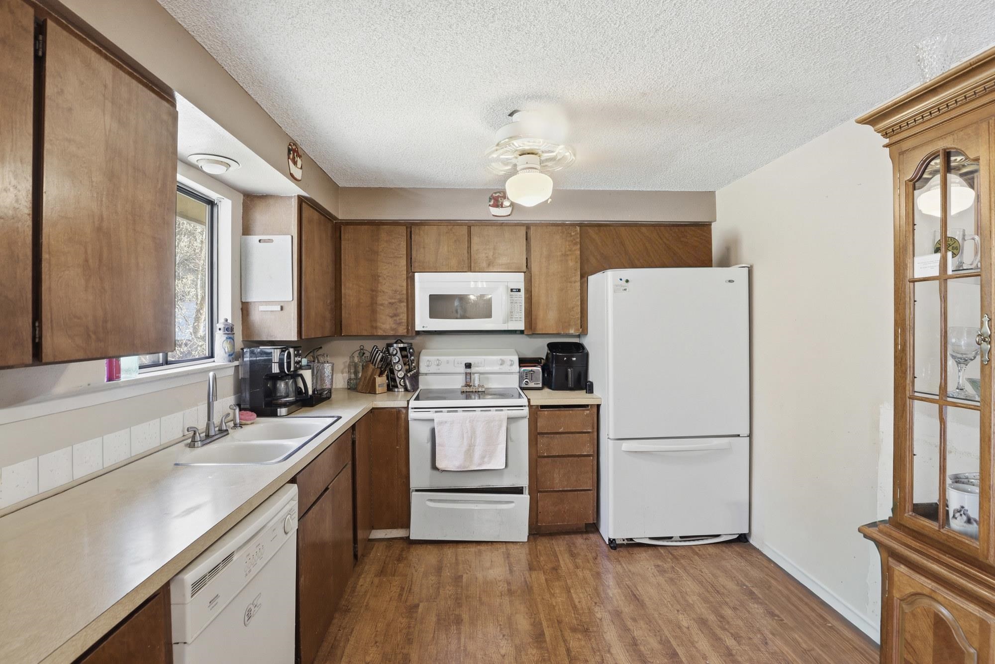 15220 N Ferrall St - Photo 7