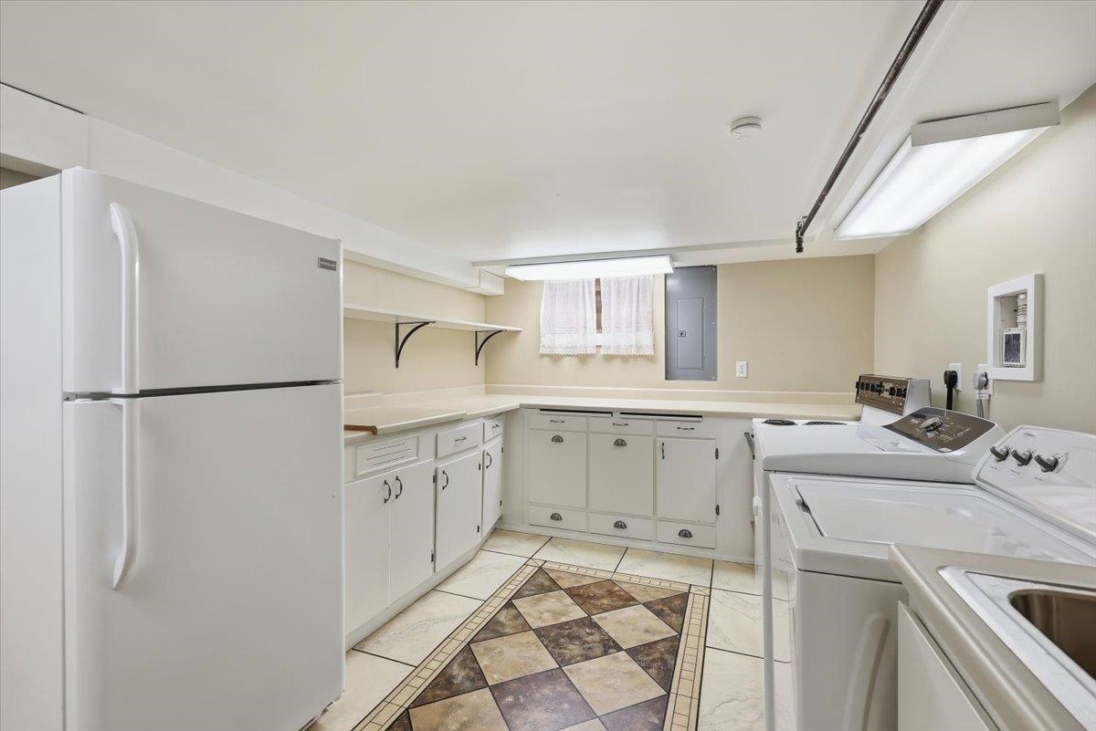 618 W 25th Ave - Photo 32