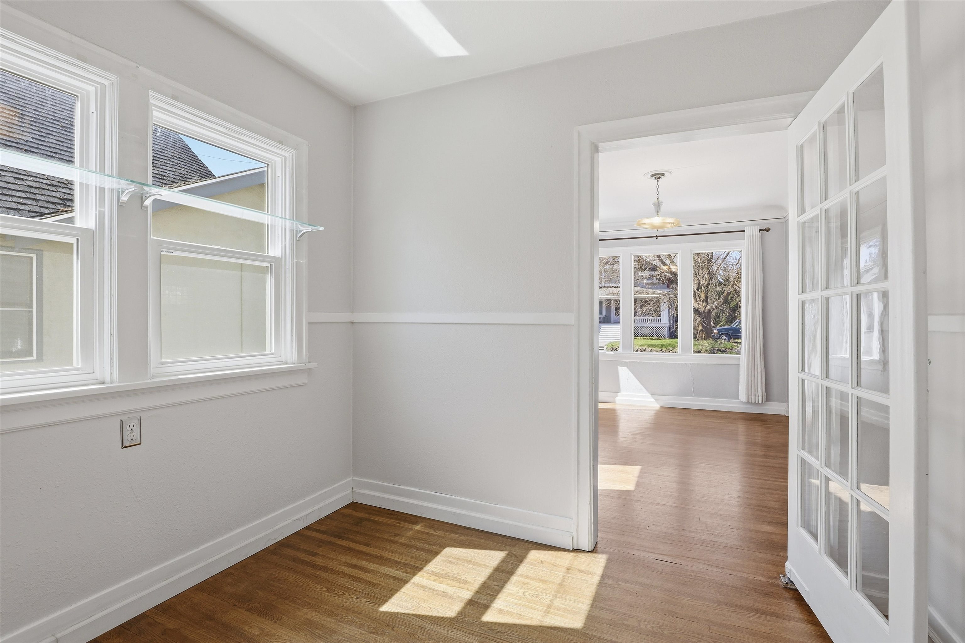 1317 S Grove St - Photo 17