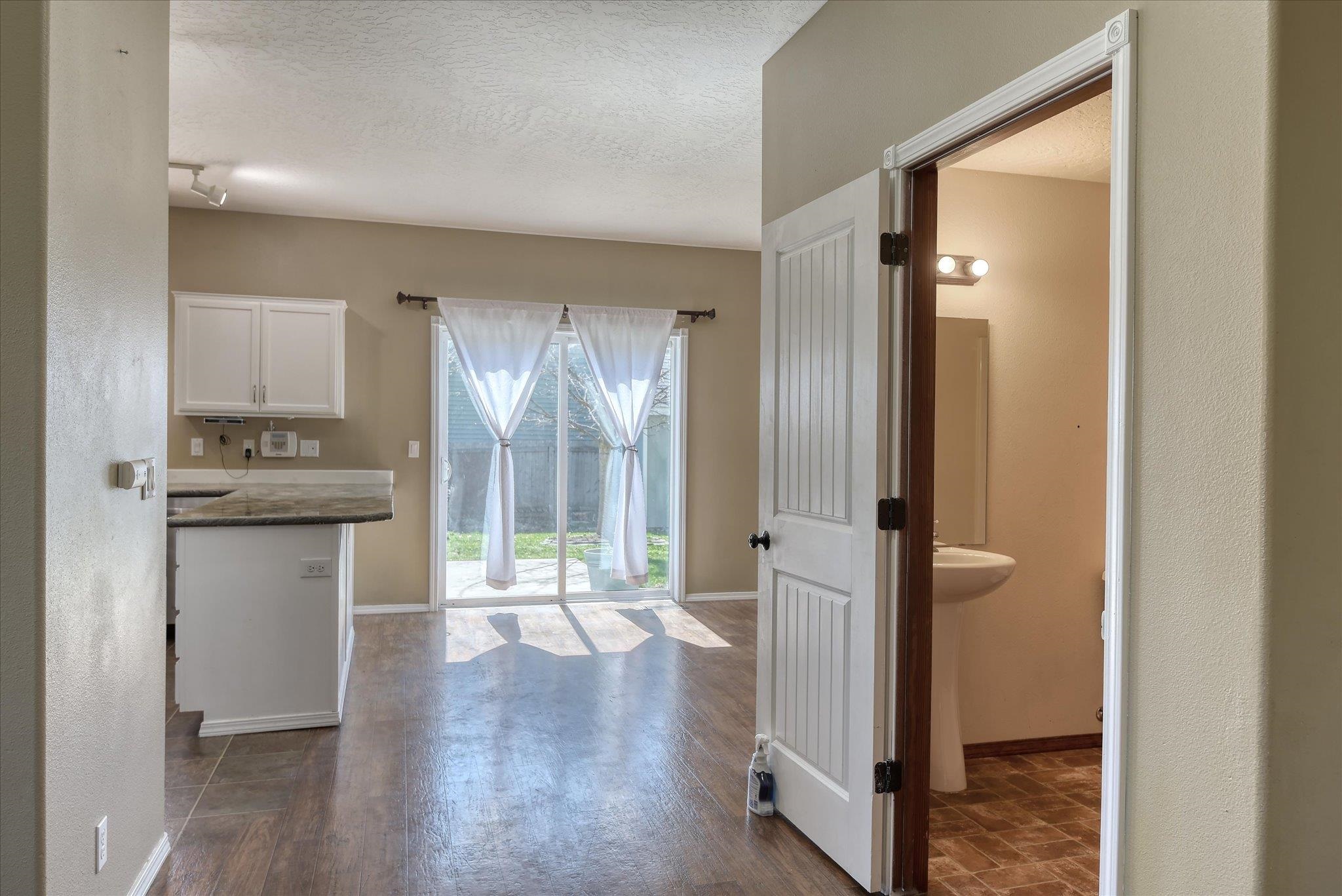 1803 W Maxine Ave - Photo 12
