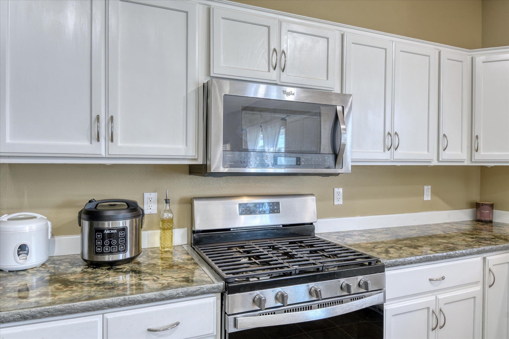 1803 W Maxine Ave - Photo 19