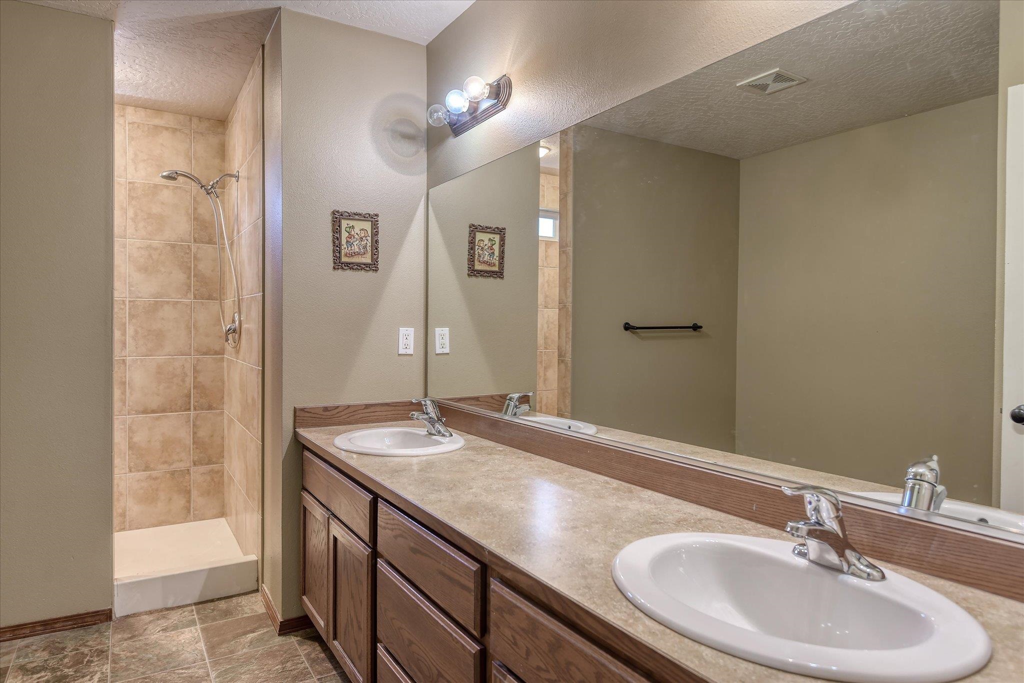 1803 W Maxine Ave - Photo 40