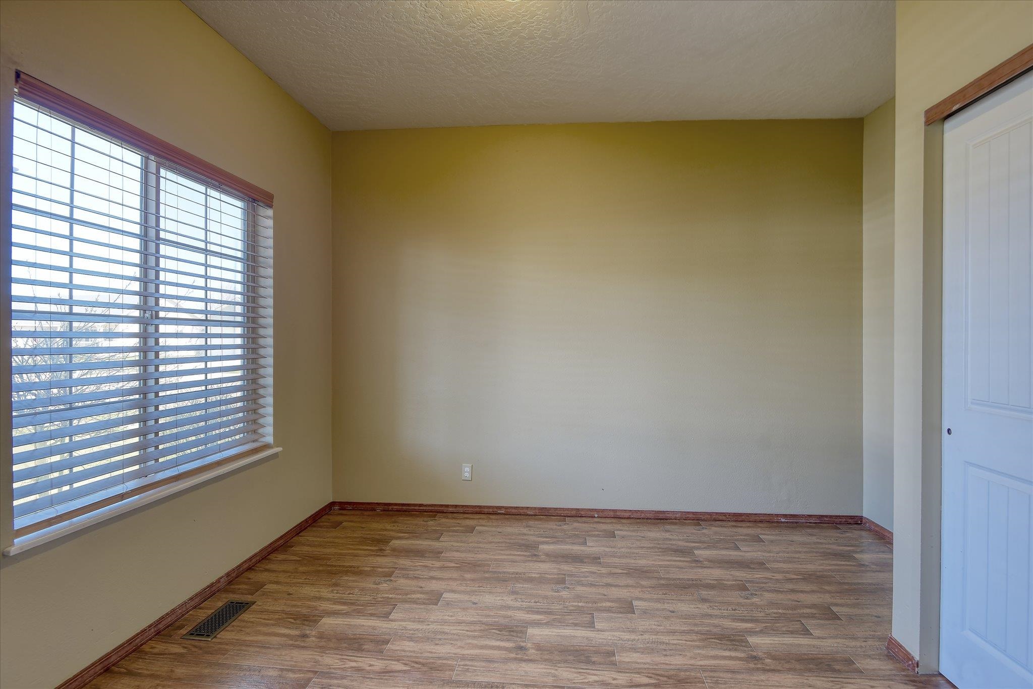 1803 W Maxine Ave - Photo 6