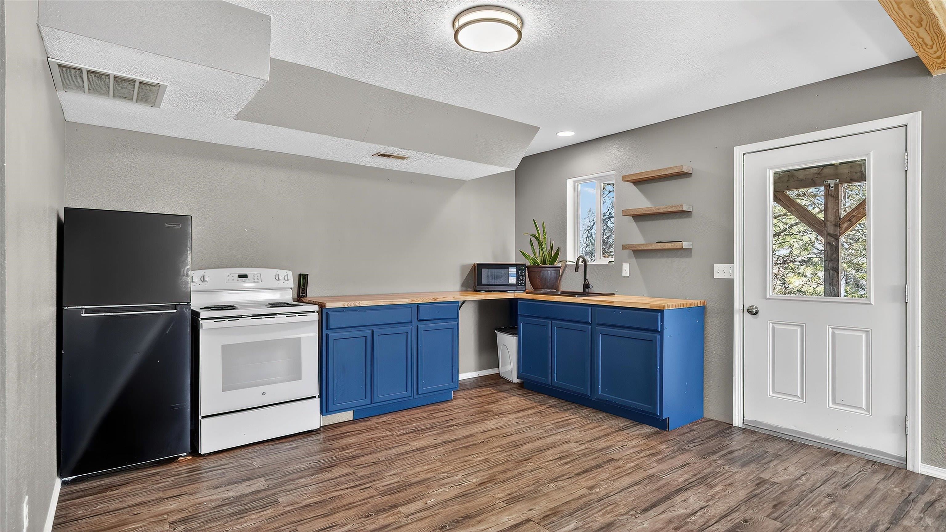 8021 E Central Ave - Photo 26
