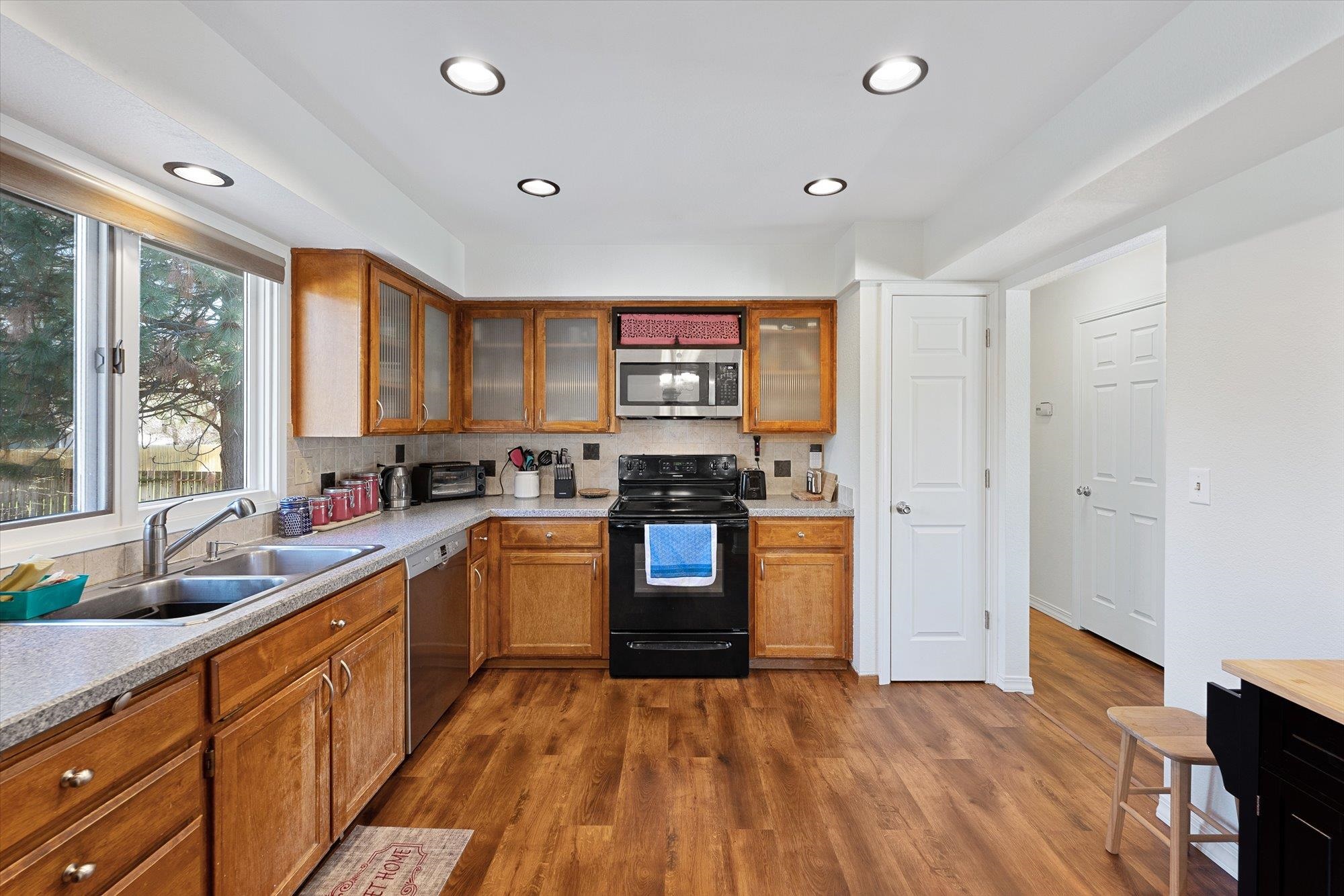 4022 E Sumac Dr - Photo 9