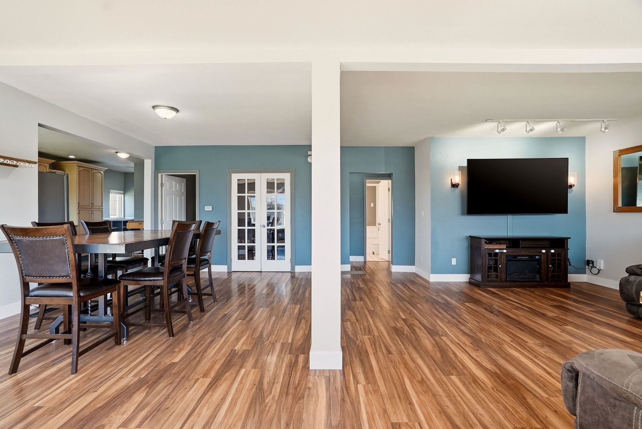 2314 W Carlisle Ave - Photo 5
