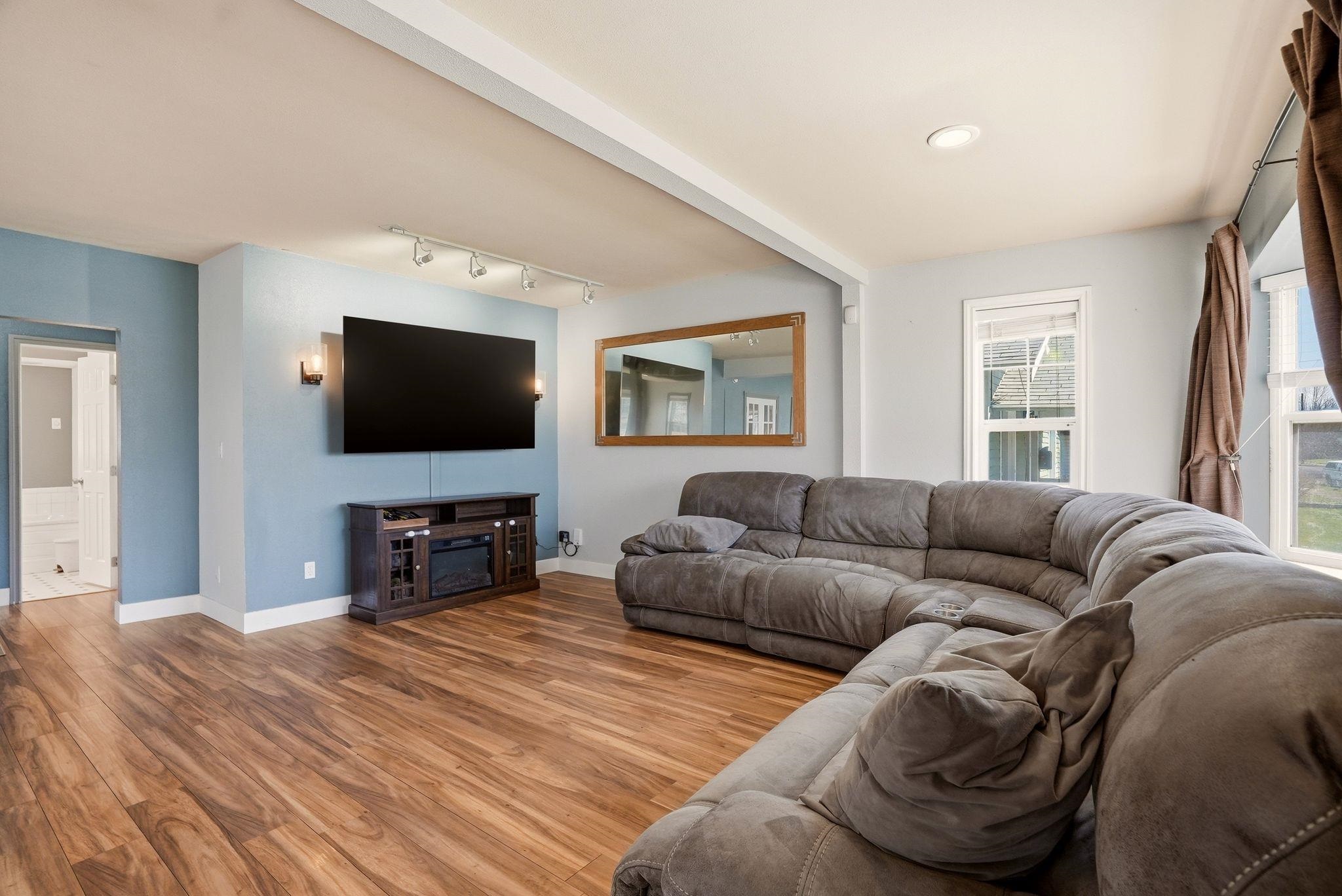 2314 W Carlisle Ave - Photo 7