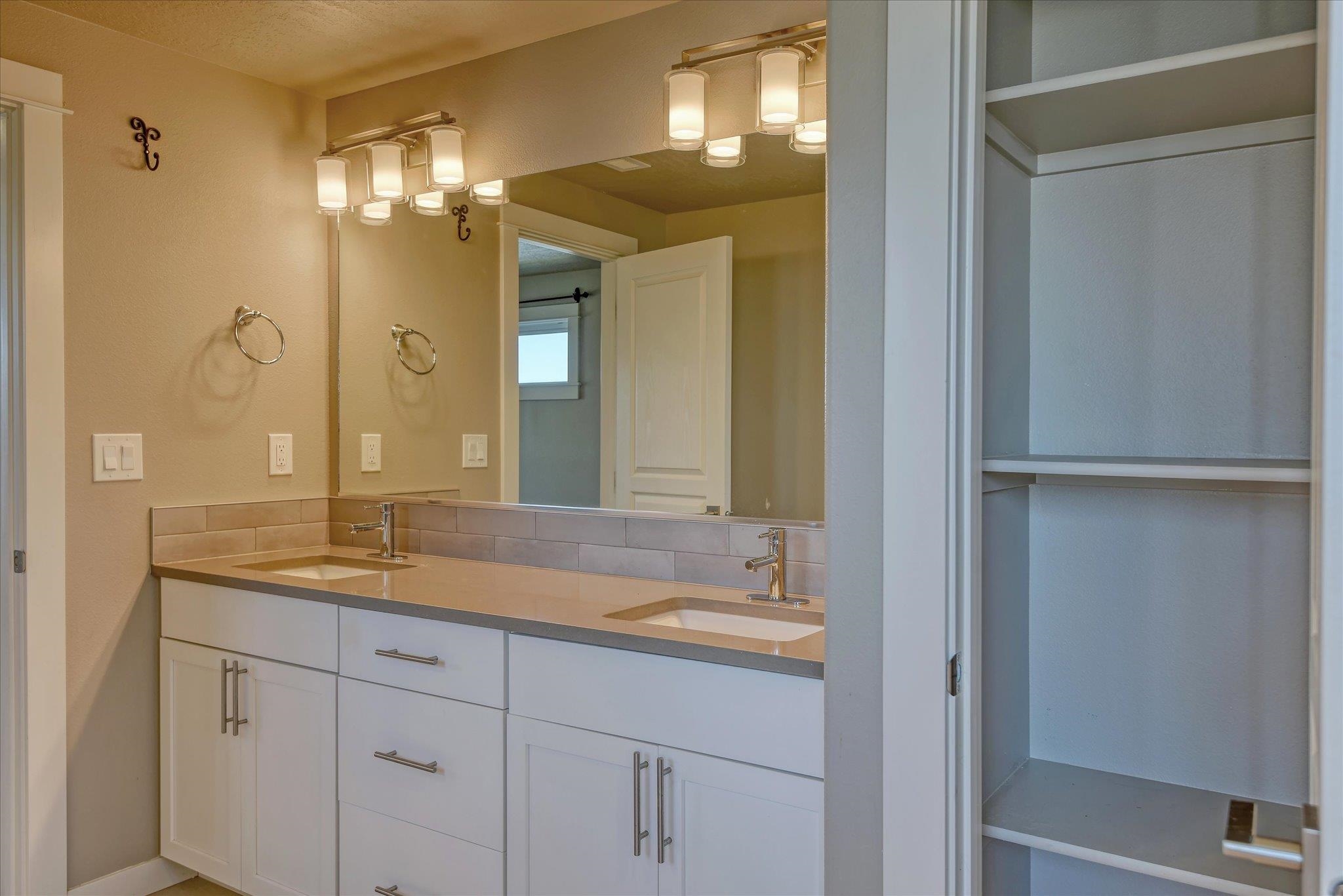 1810 S Rivista St - Photo 30