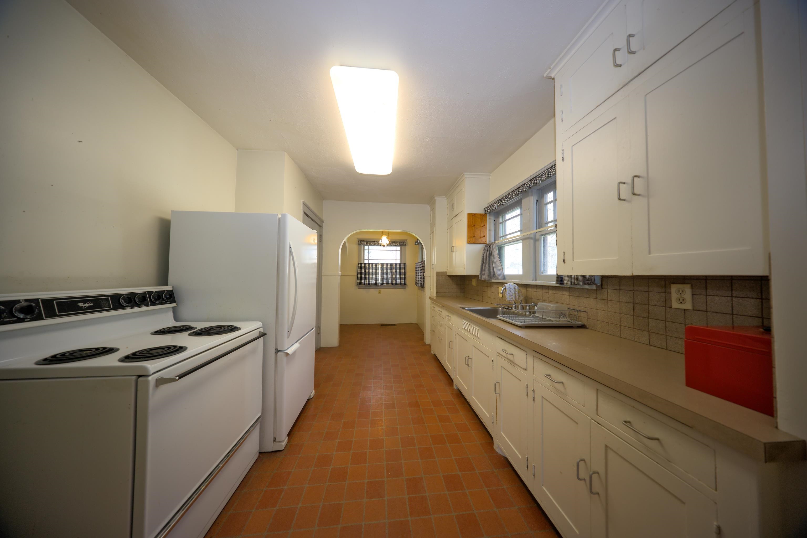 37 E 33rd Ave - Photo 5