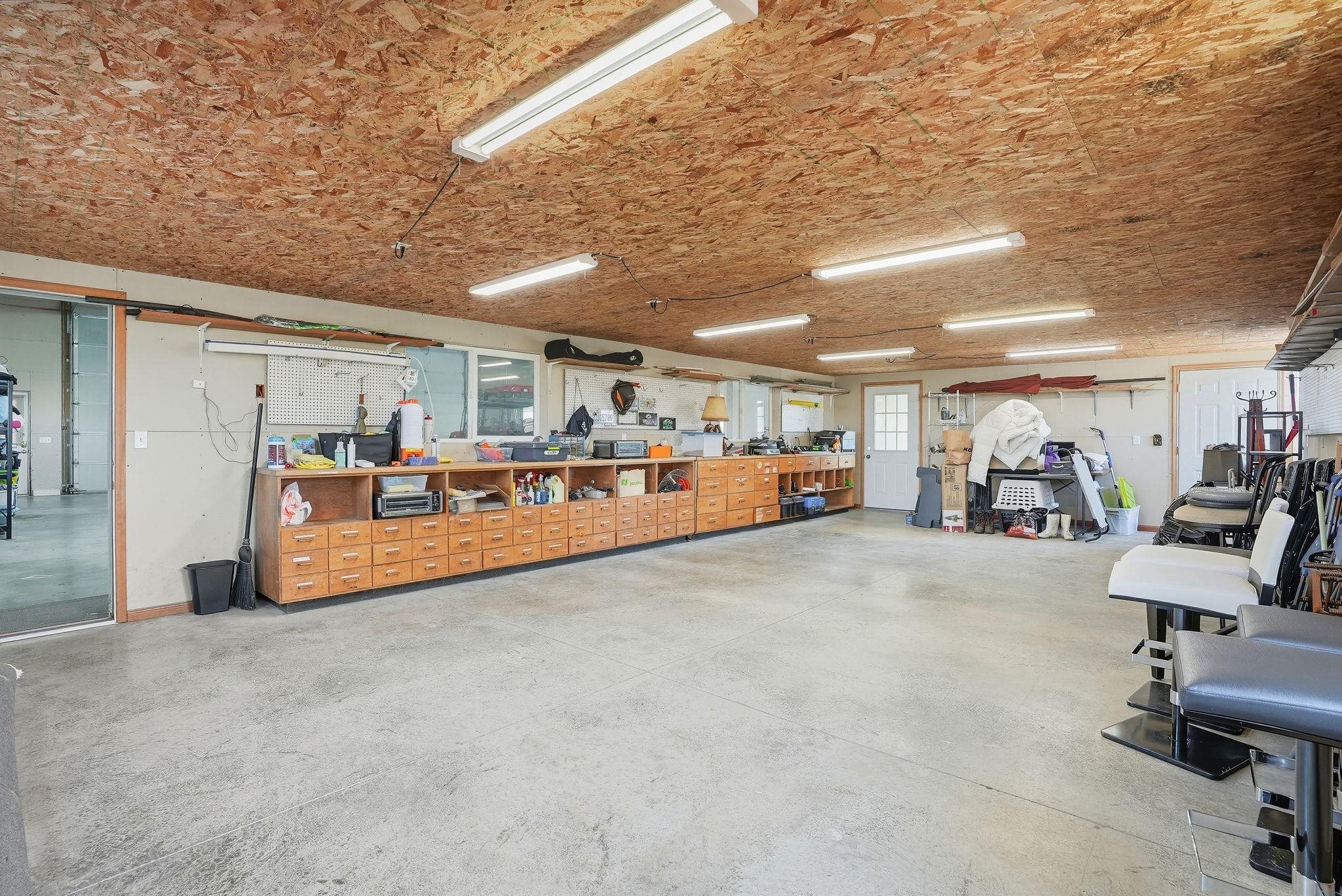 9102 N Forker Rd - Photo 44