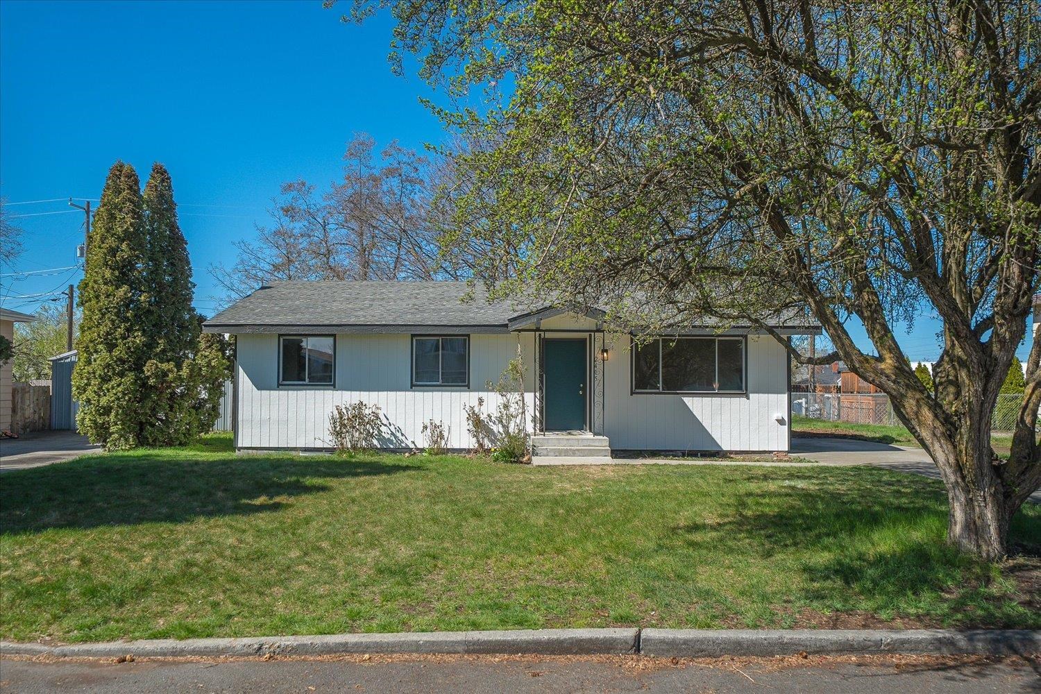 2415 N Myrtle St - Photo 3
