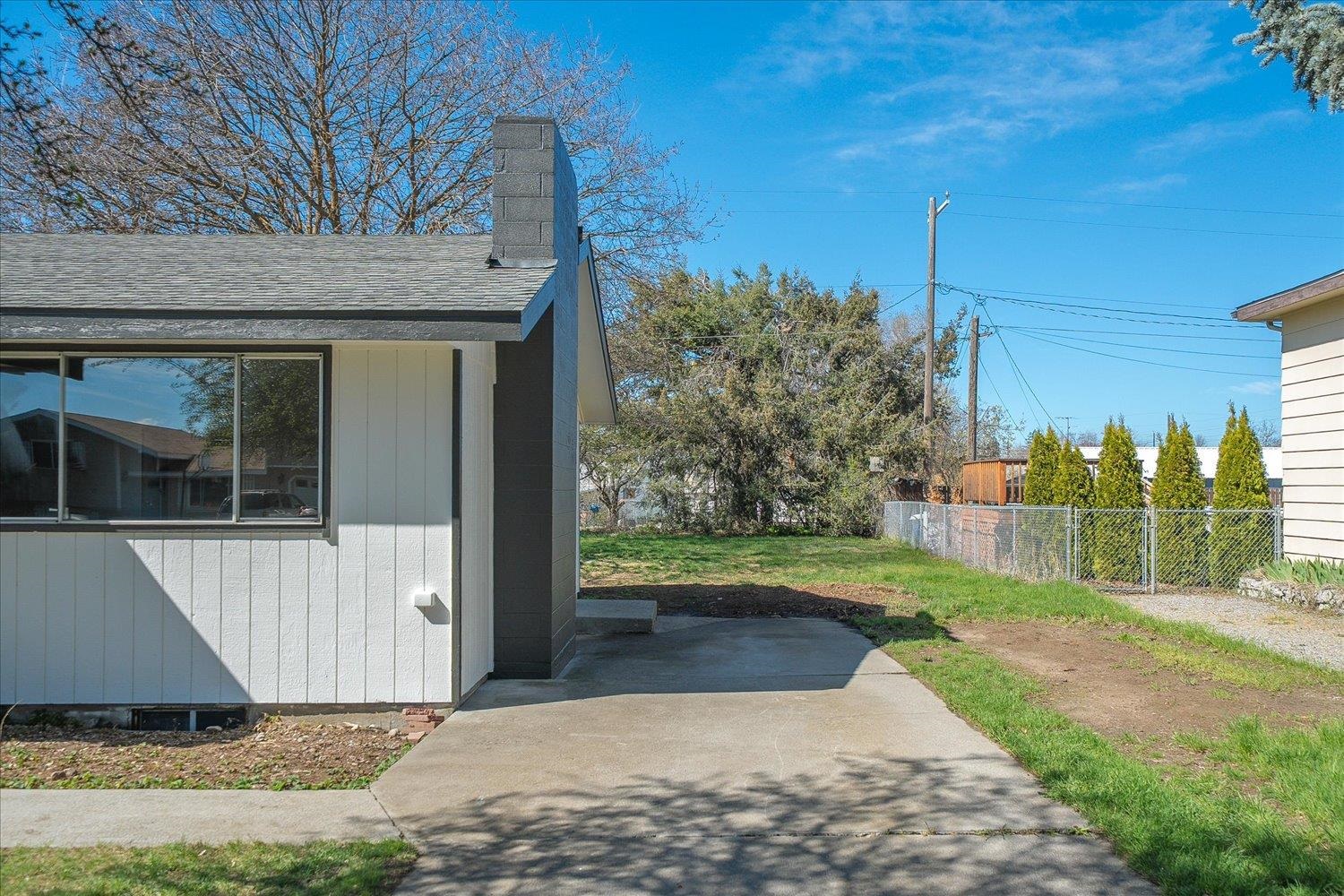 2415 N Myrtle St - Photo 23