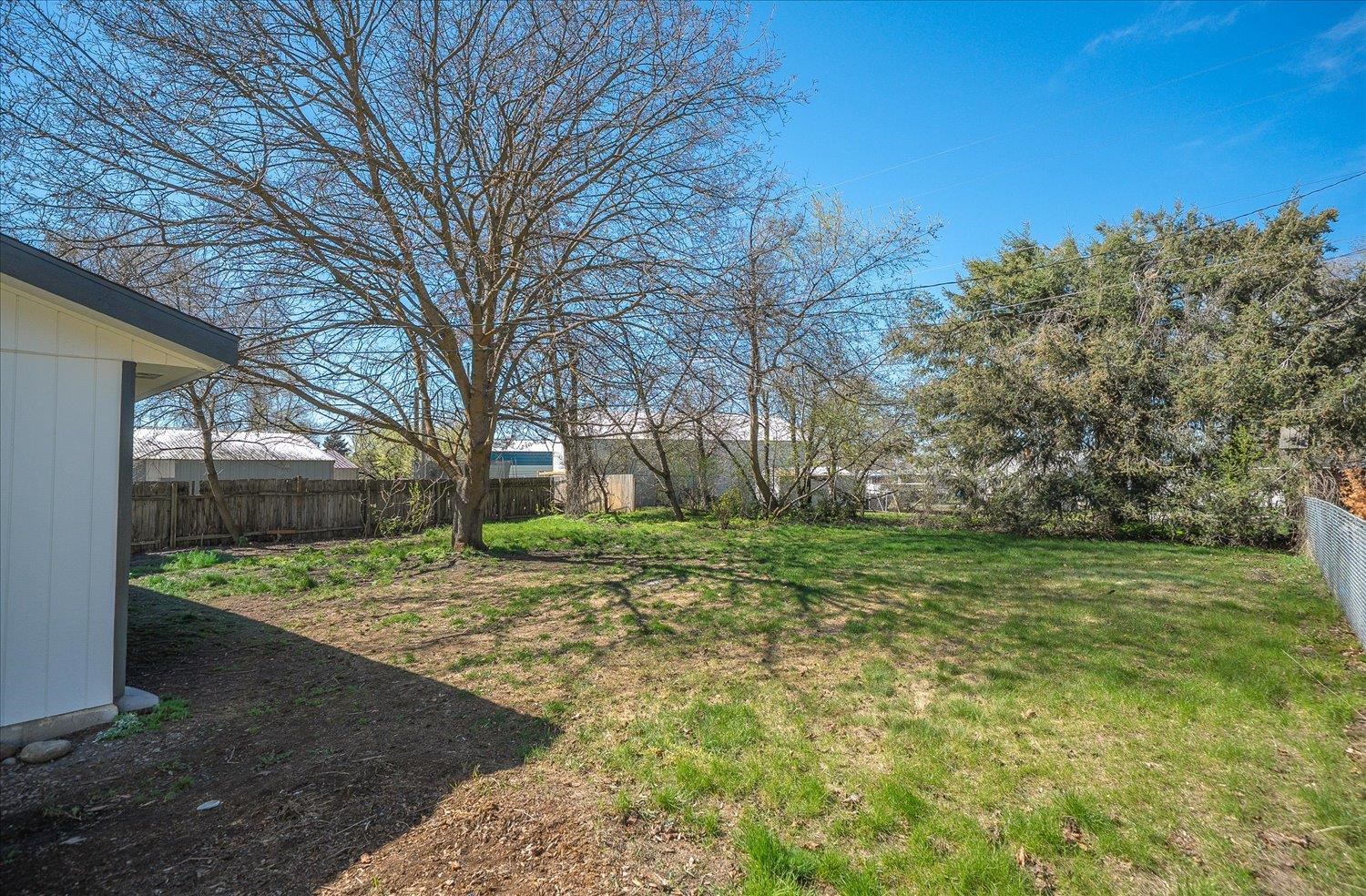 2415 N Myrtle St - Photo 24