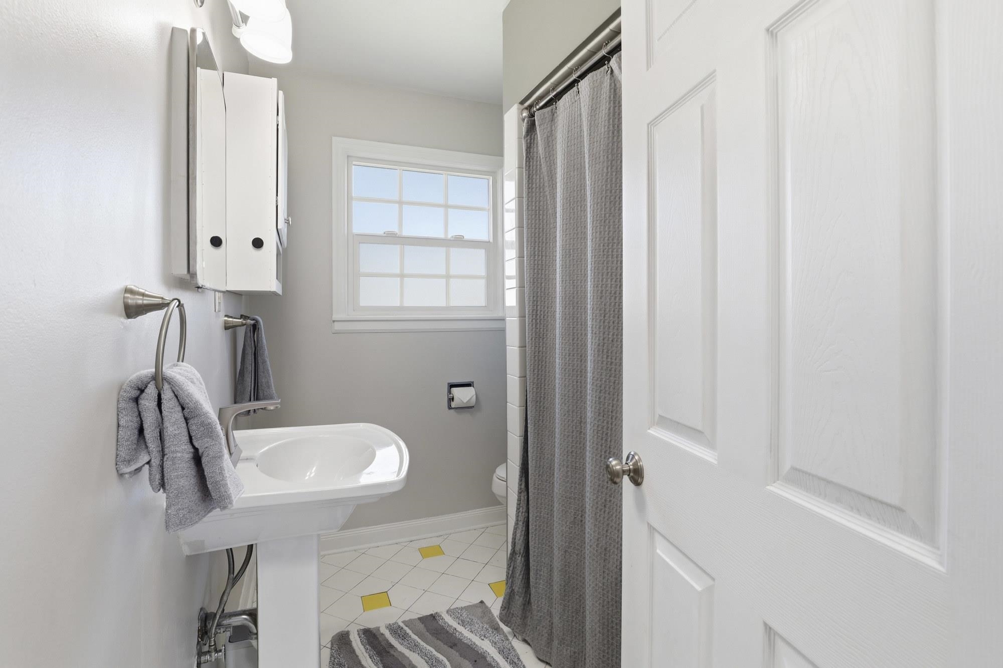 307 E Liberty Ave - Photo 11