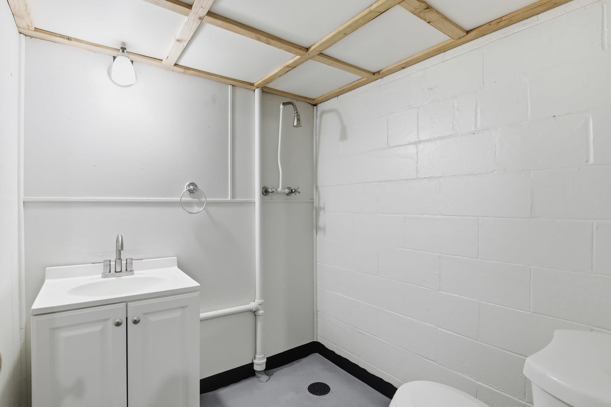 307 E Liberty Ave - Photo 16