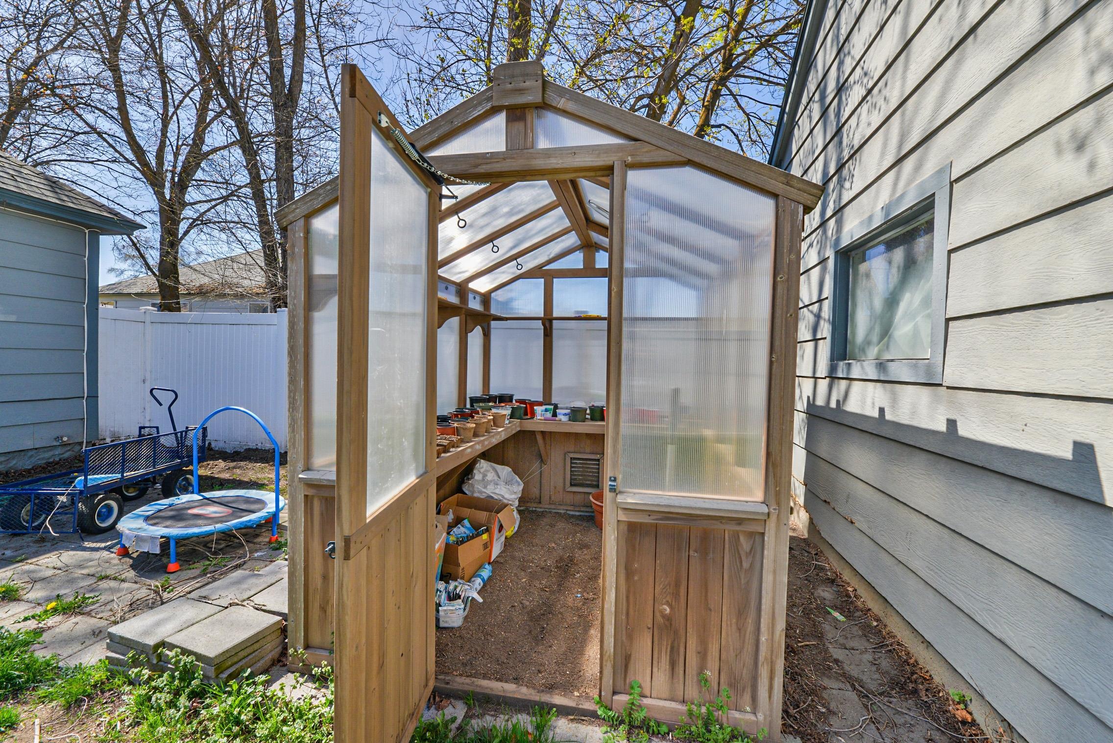 2623 E Everett Ave - Photo 17