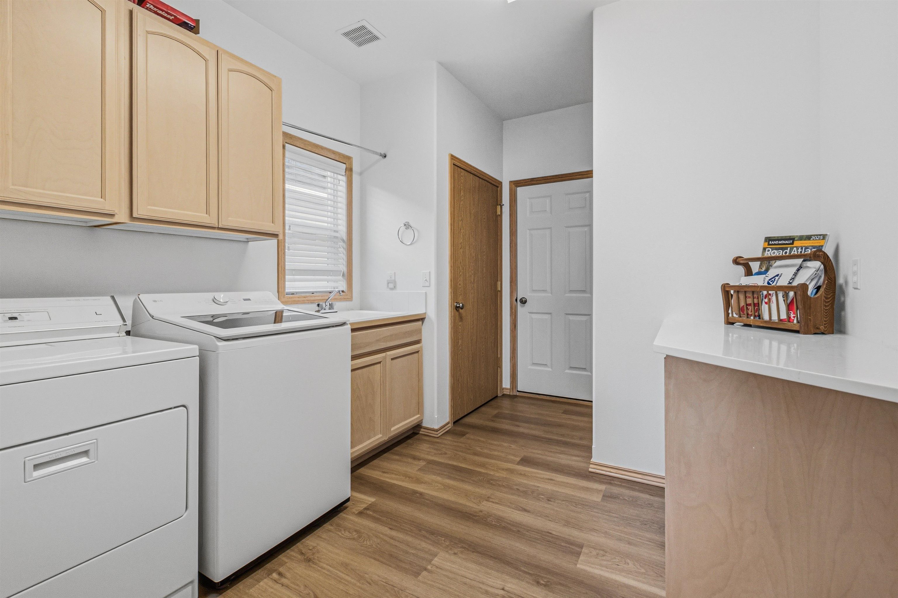 2526 E 62nd Ln - Photo 16