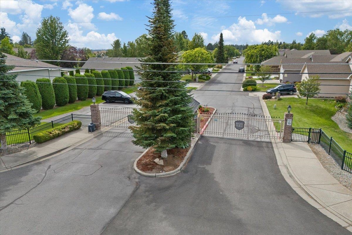 2526 E 62nd Ln - Photo 34