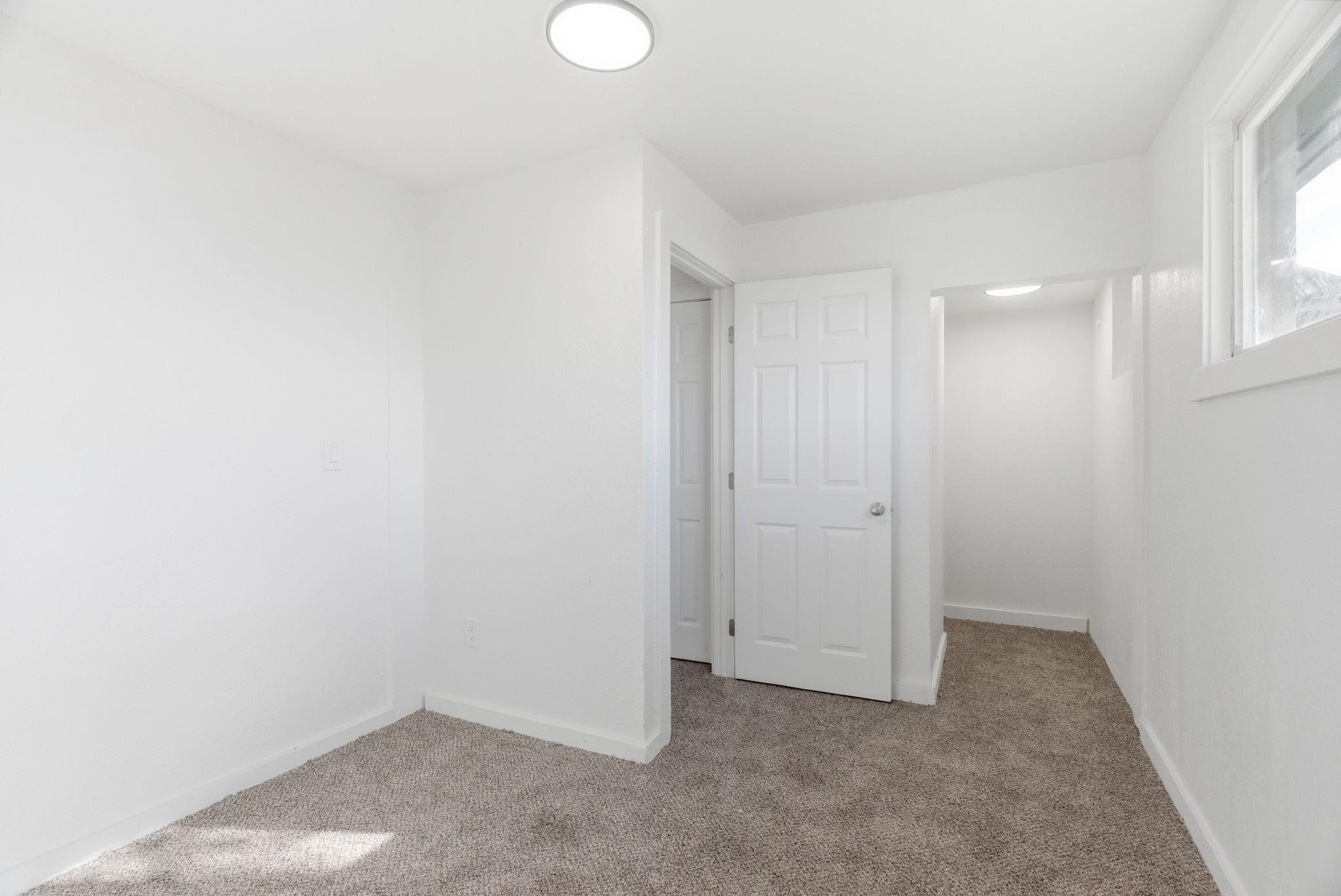 2401 W Dean Ave - Photo 12