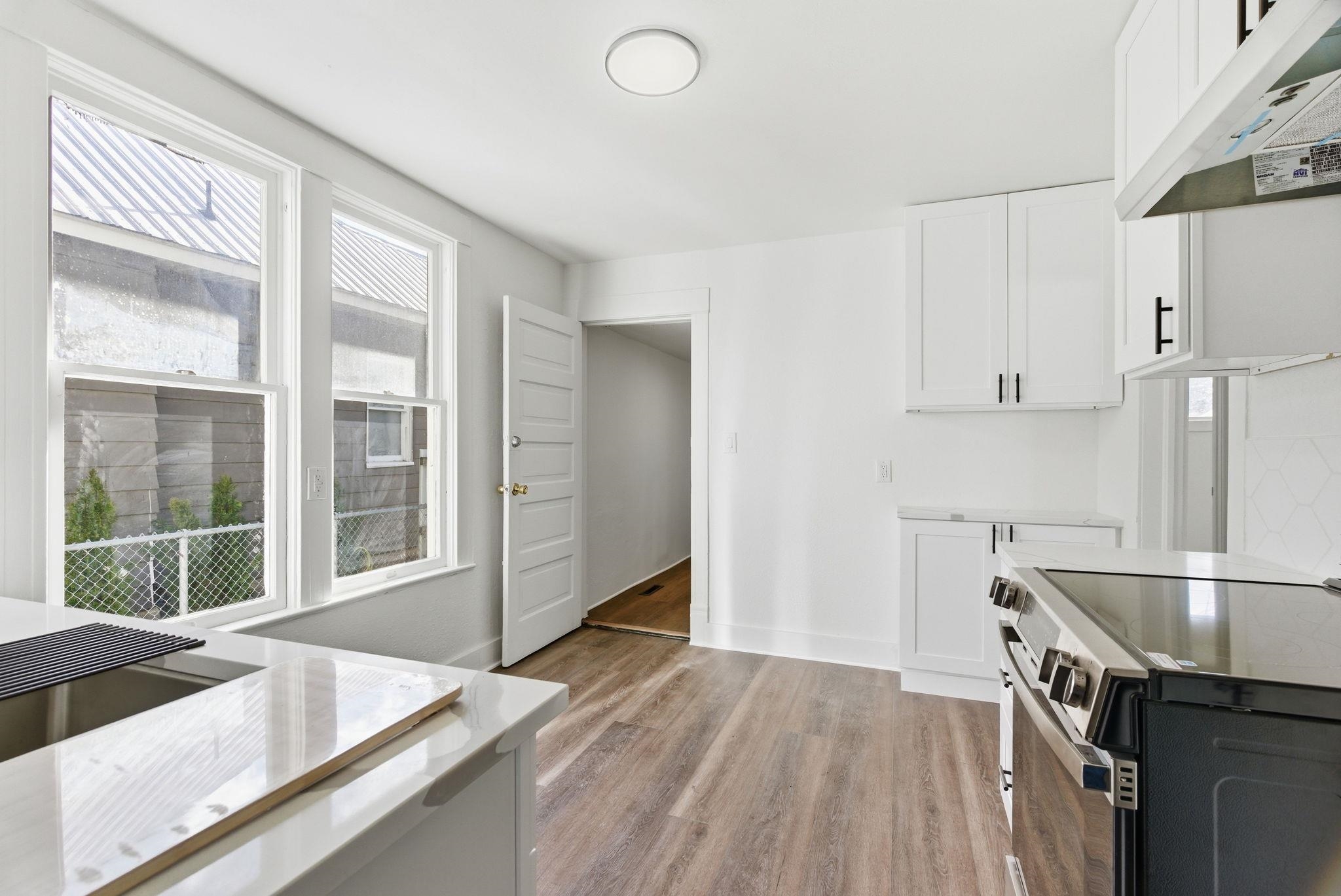2401 W Dean Ave - Photo 16