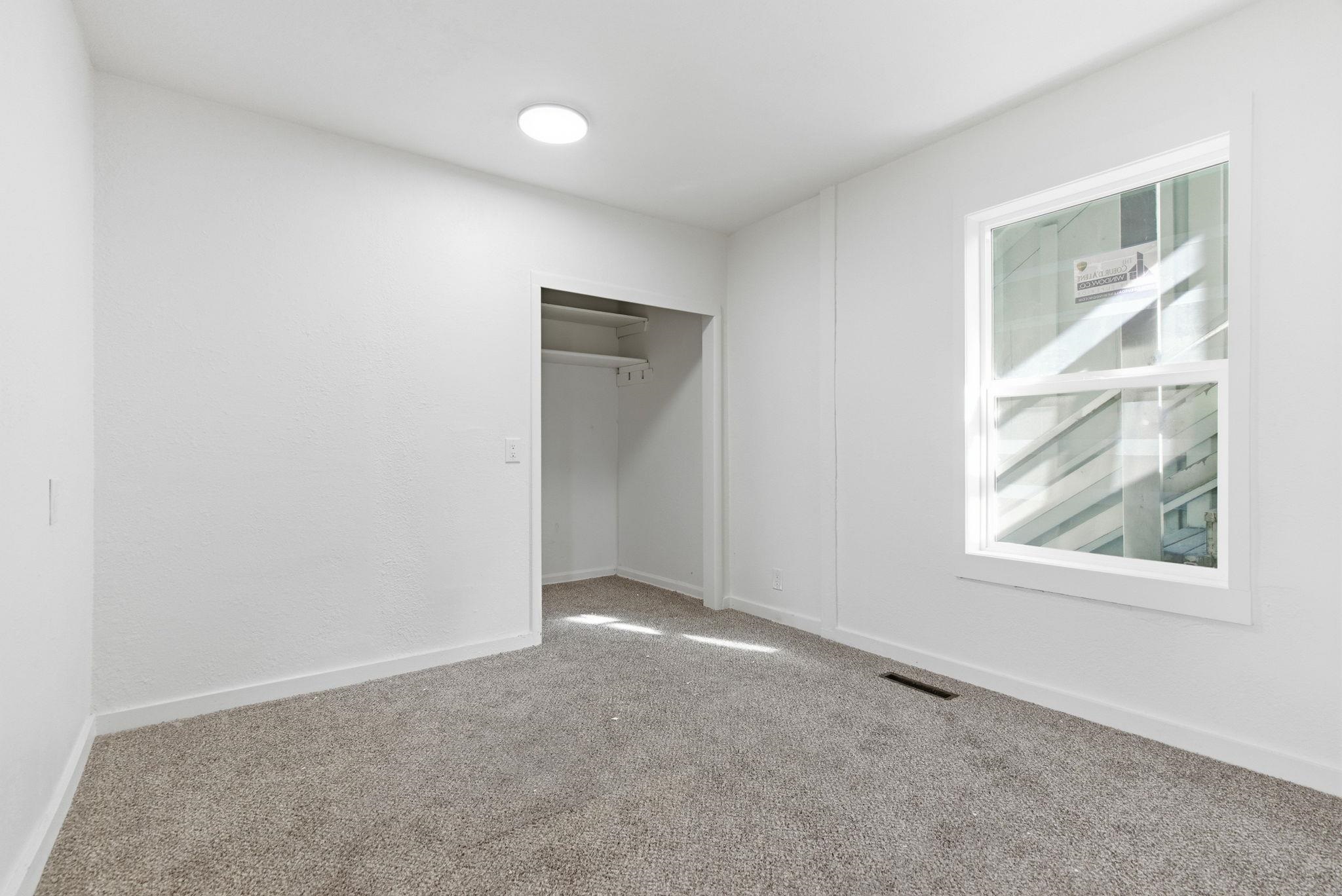 2401 W Dean Ave - Photo 17