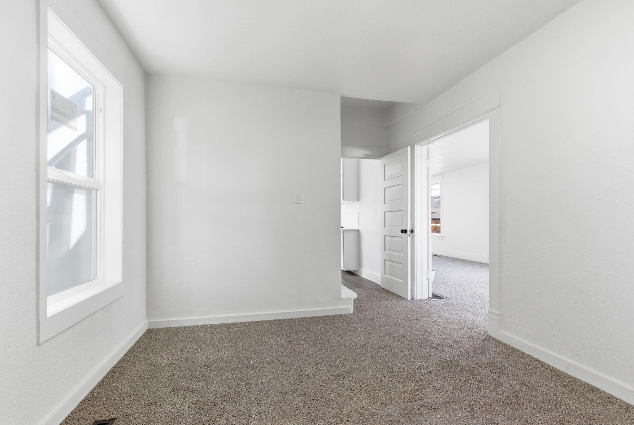 2401 W Dean Ave - Photo 18