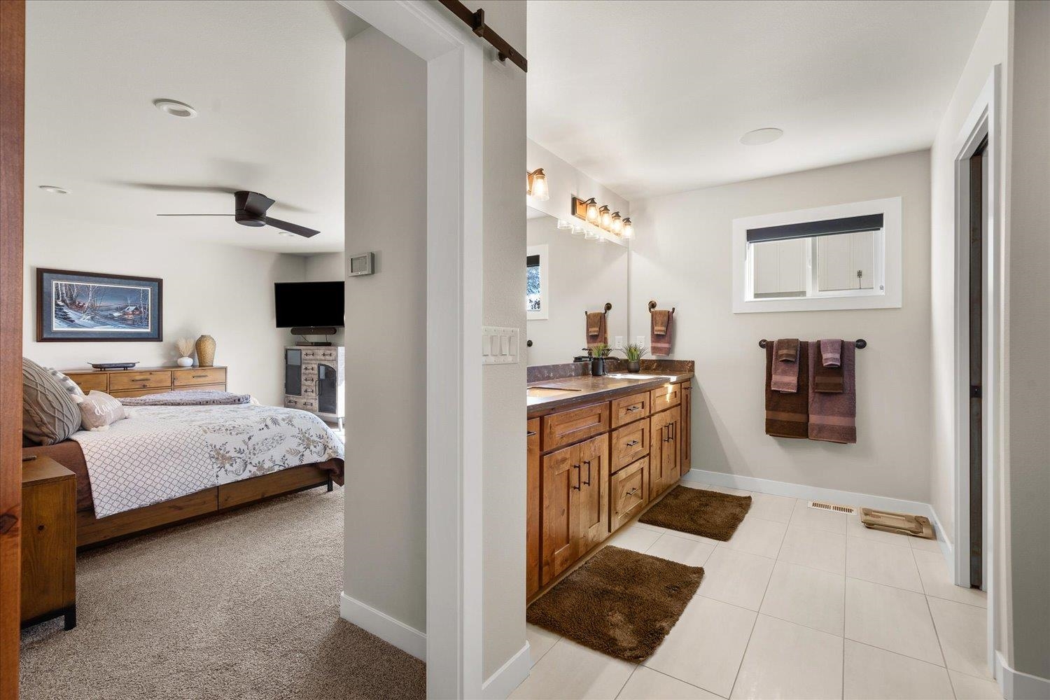 19020 E 8th Ave - Photo 16