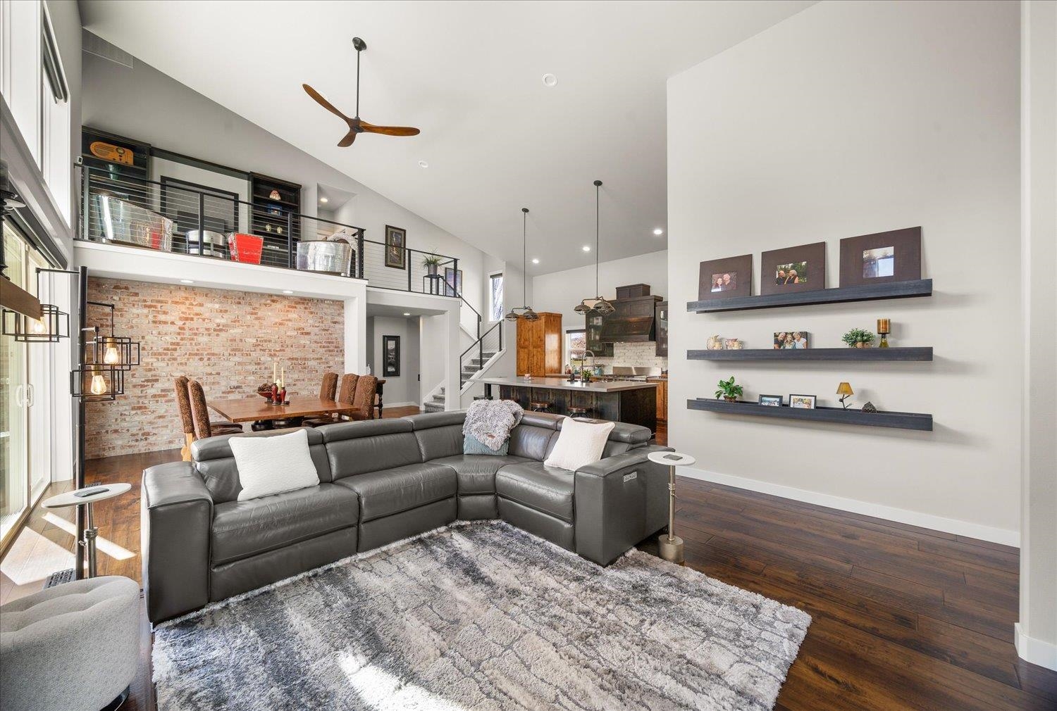19020 E 8th Ave - Photo 7