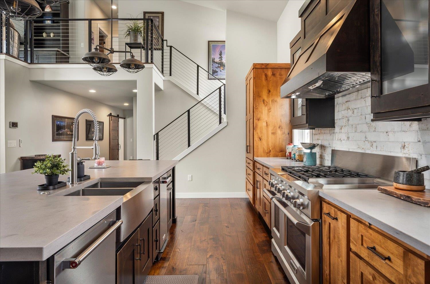19020 E 8th Ave - Photo 10