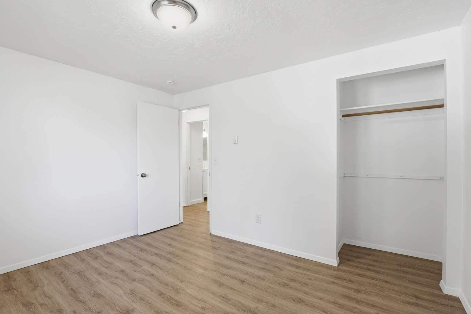 3812 E 13TH Ave - Photo 12