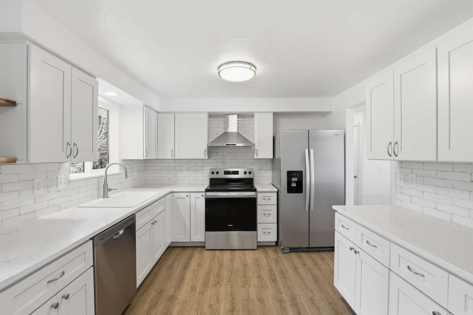 3812 E 13TH Ave - Photo 3