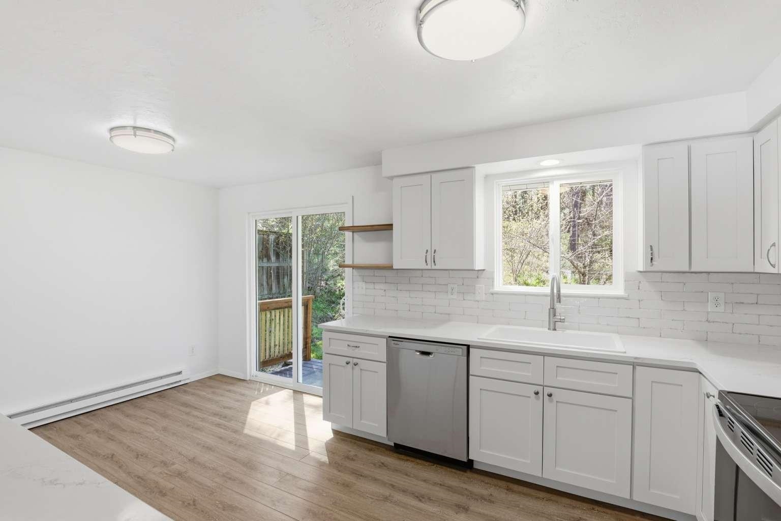 3812 E 13TH Ave - Photo 5